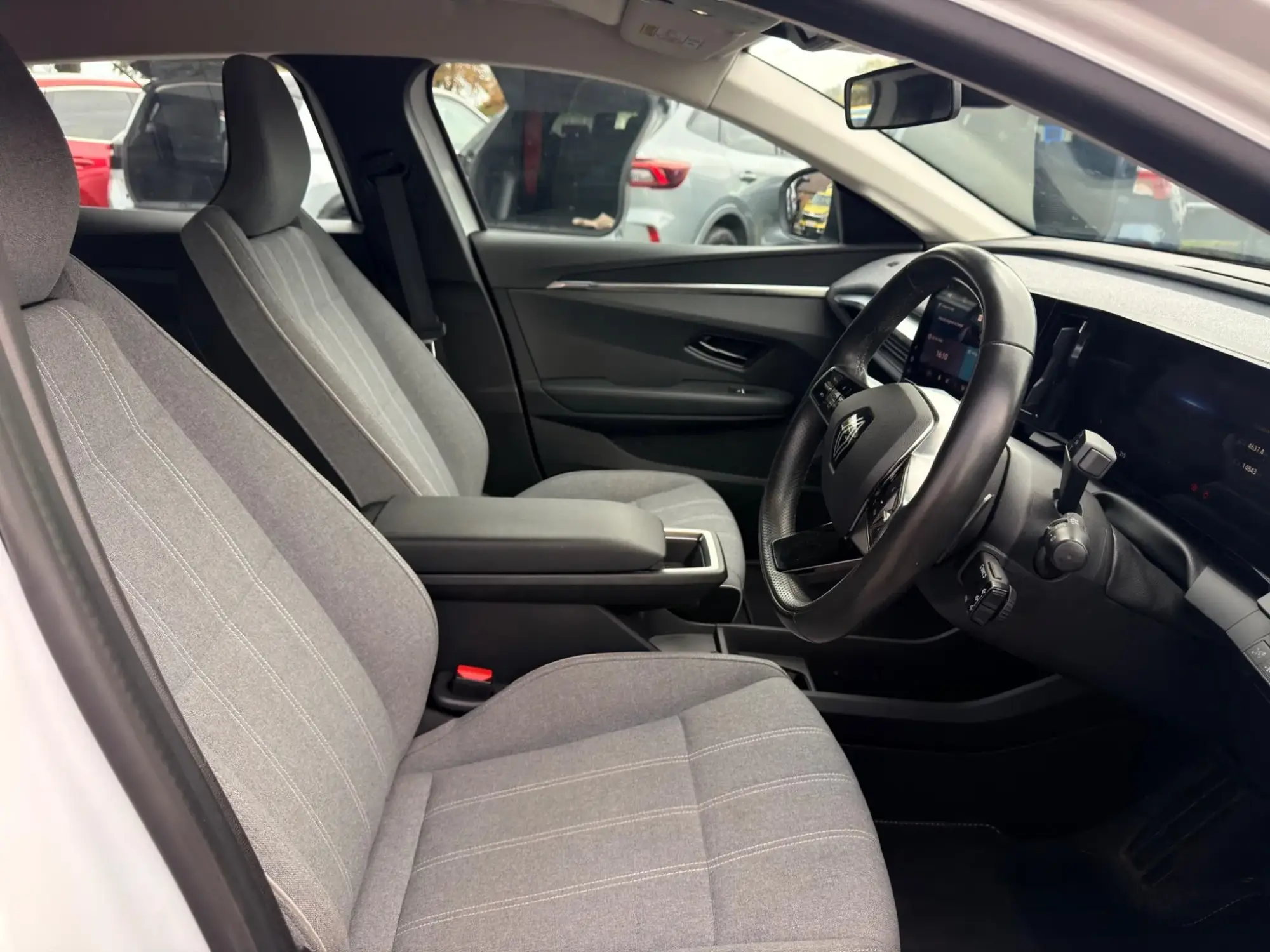 Renault Megane E-Tech Electric Image 10