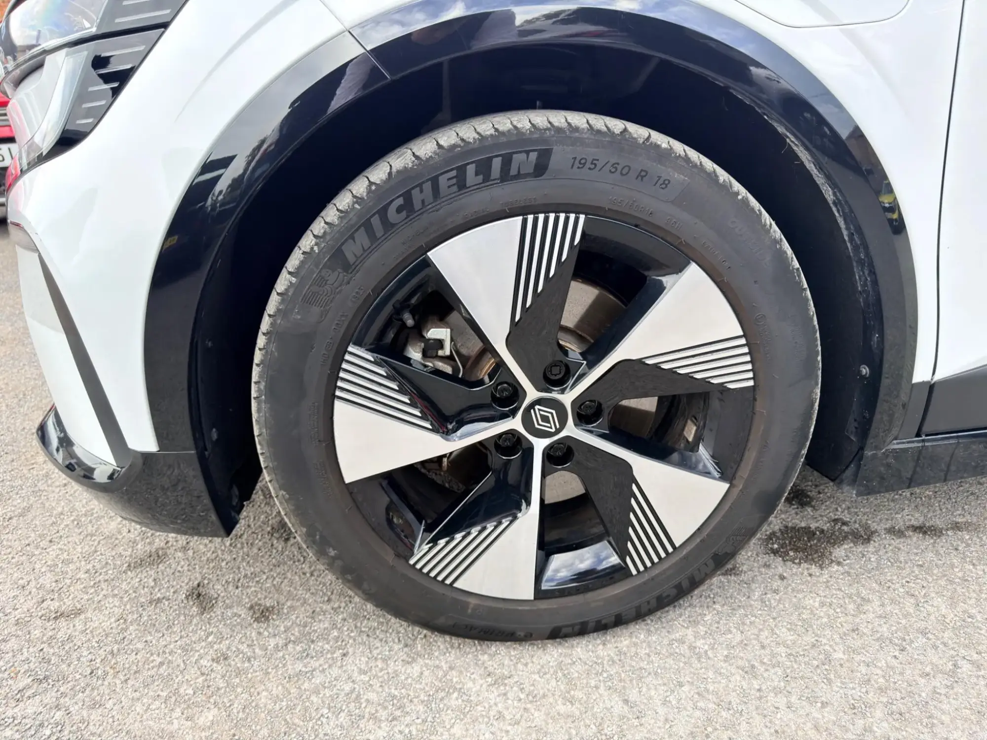 Renault Megane E-Tech Electric Image 17