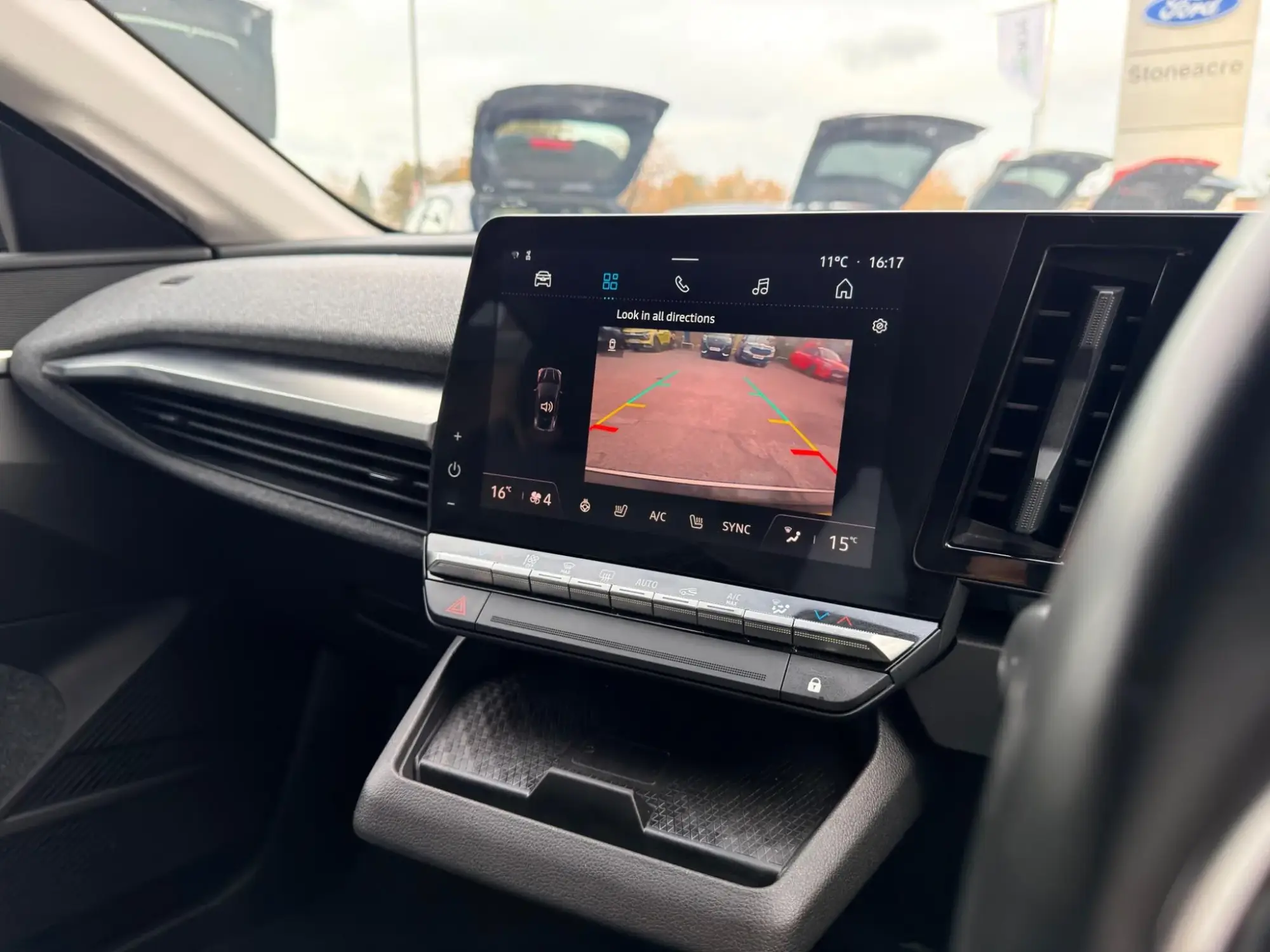 Renault Megane E-Tech Electric Image 23