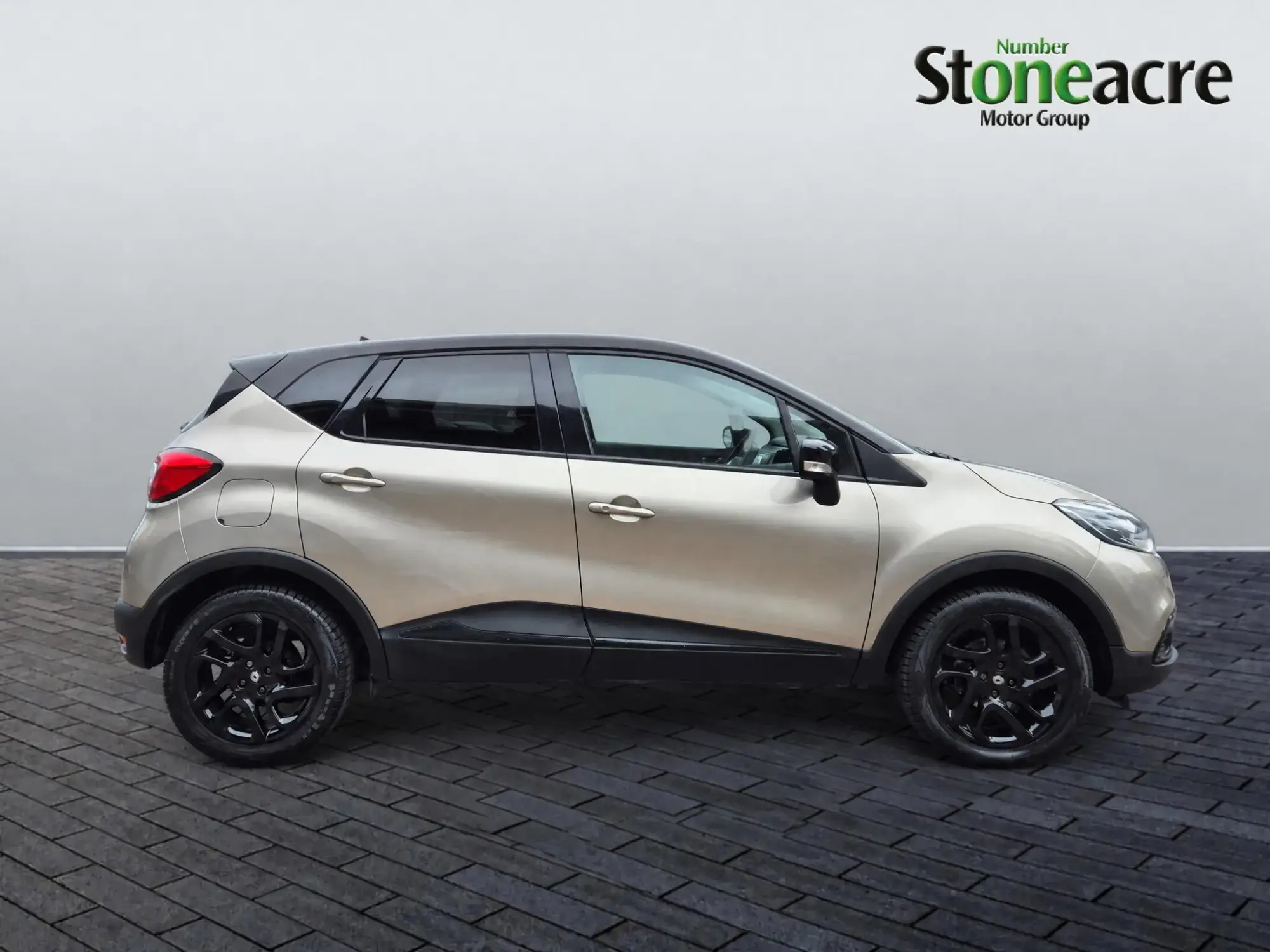 Renault Captur 0.9 TCe ENERGY Dynamique S Nav Euro 6 (s/s) 5dr MF16LHN Image 2