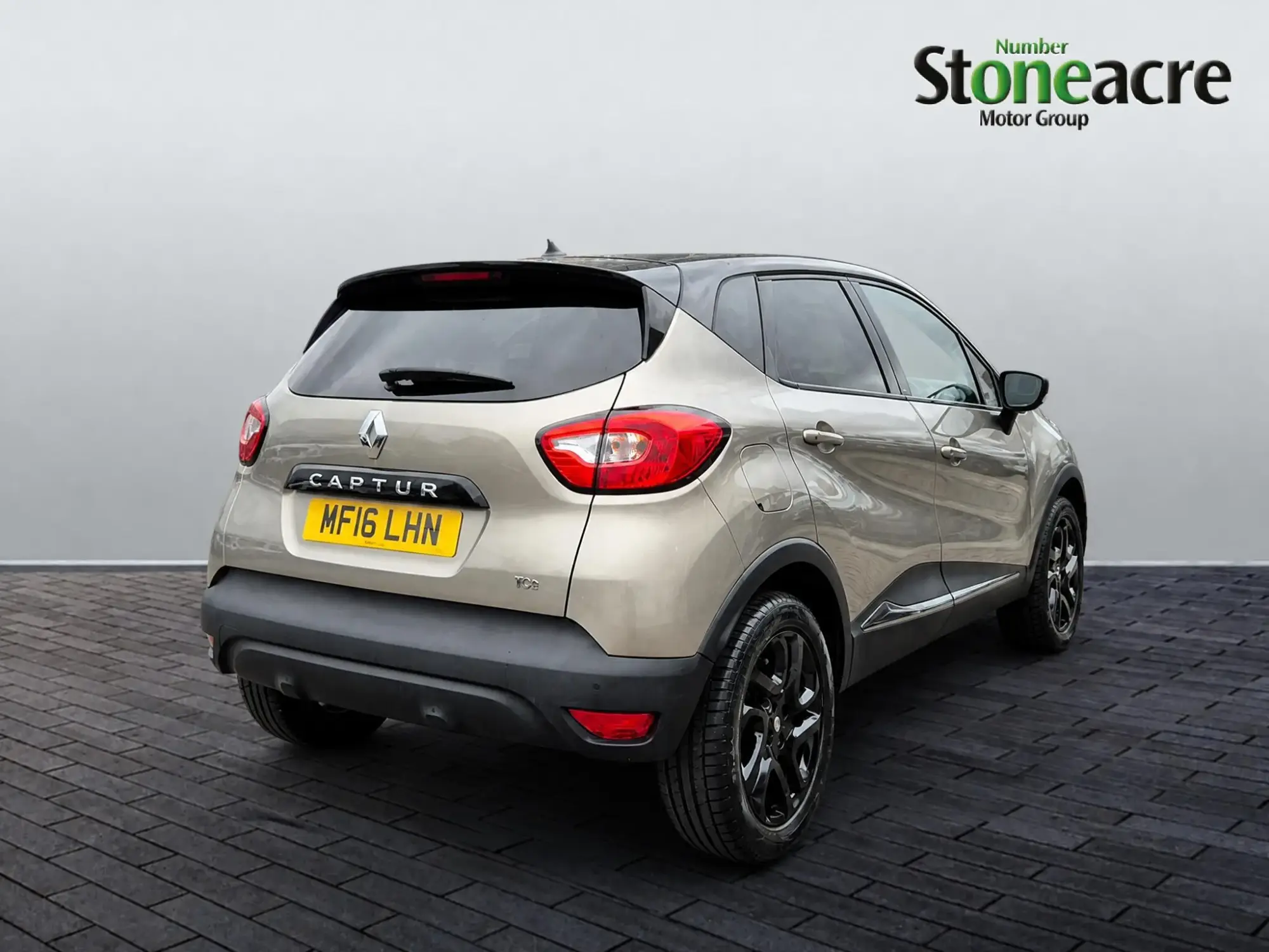 Renault Captur 0.9 TCe ENERGY Dynamique S Nav Euro 6 (s/s) 5dr MF16LHN Image 3