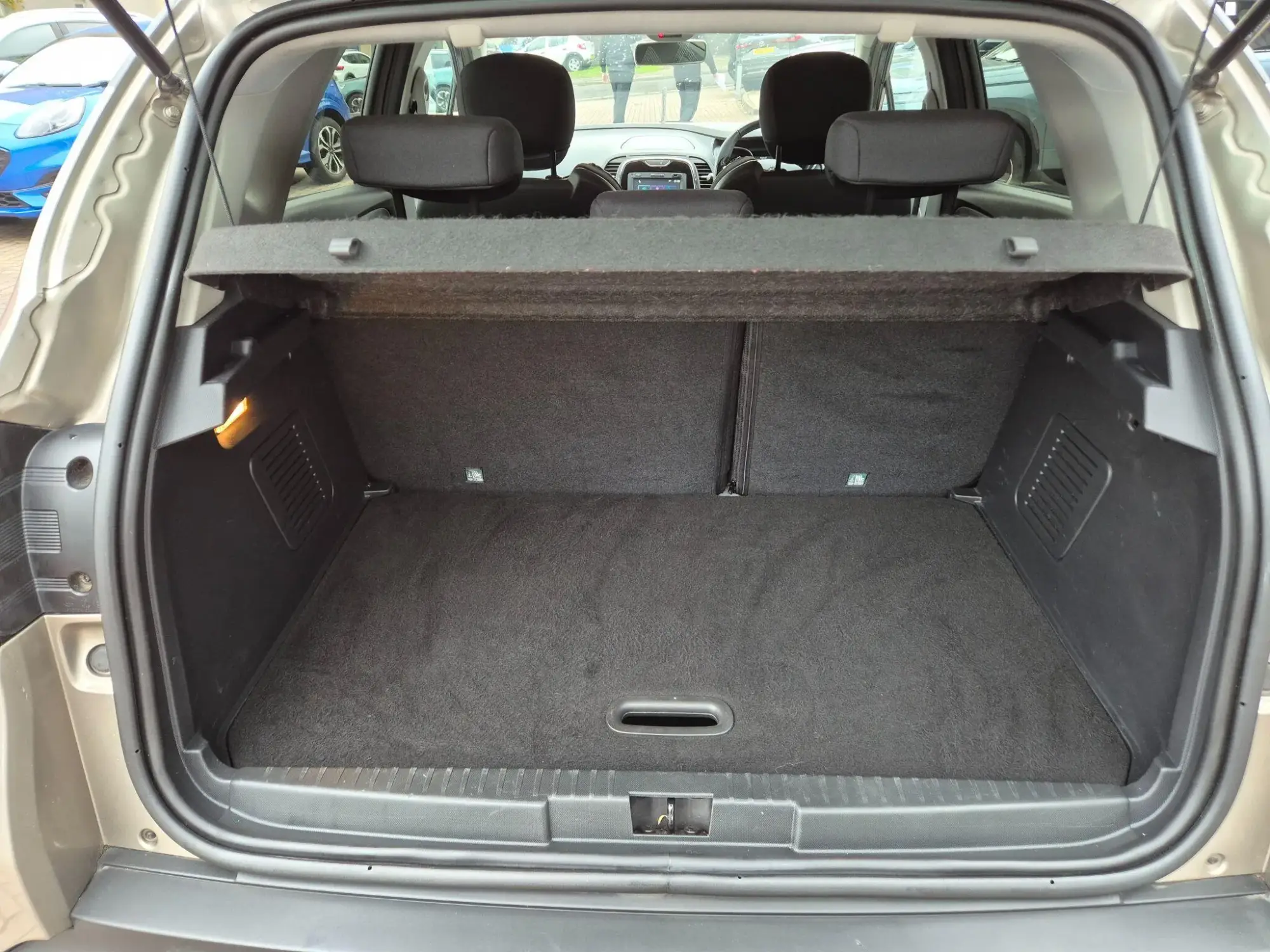 Renault Captur Image 10 Renault Captur Image 10