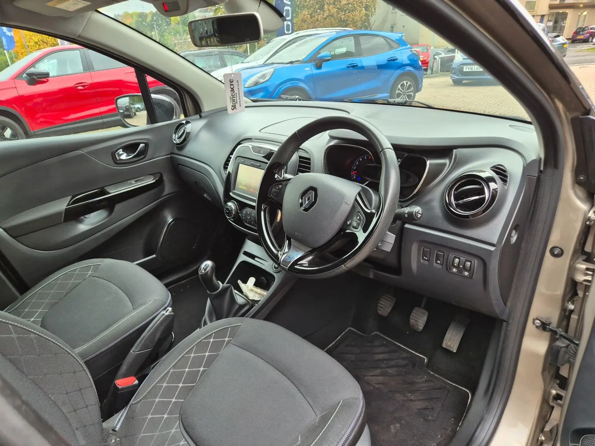 Renault Captur Image 11 Renault Captur Image 11