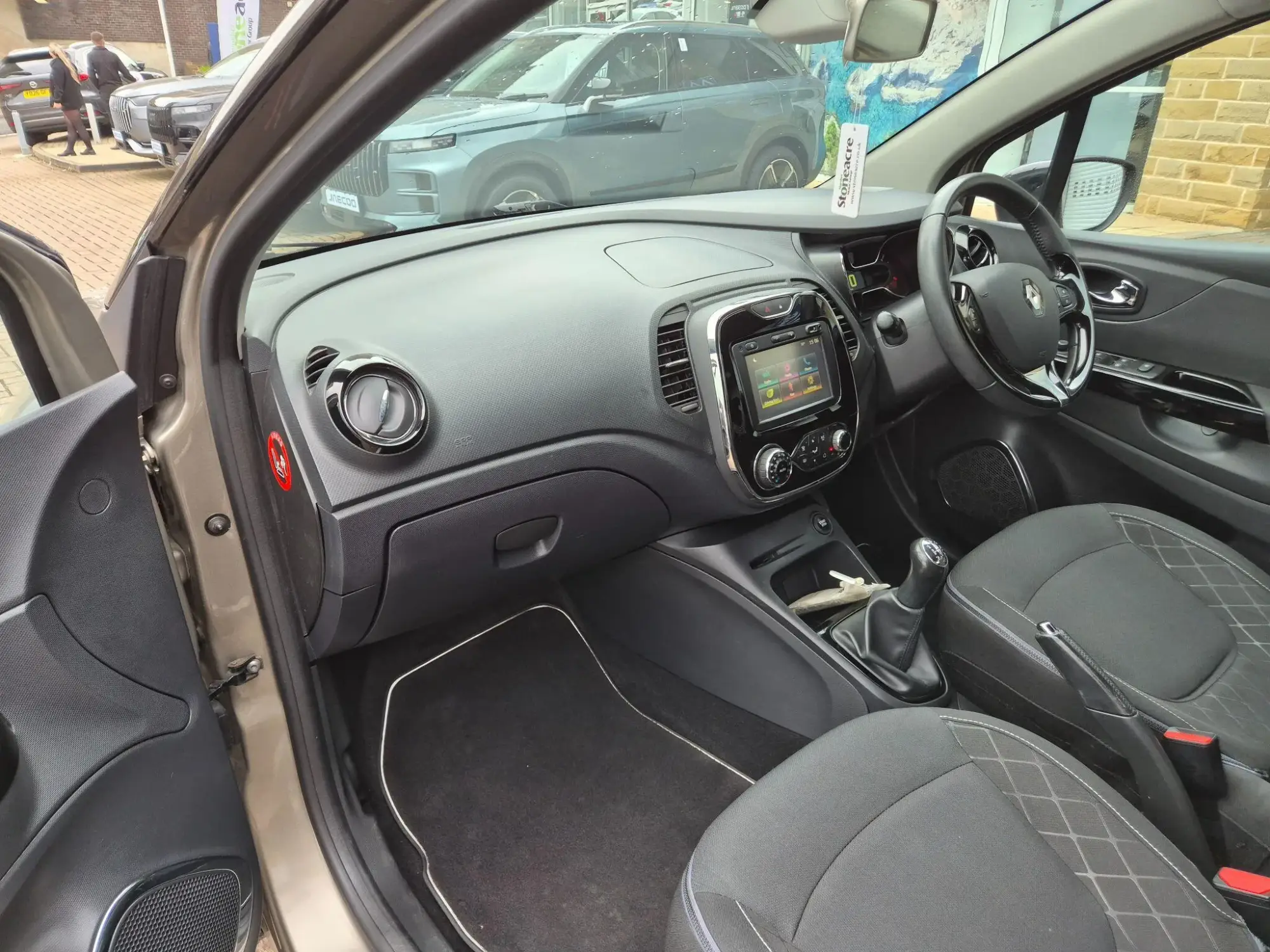 Renault Captur Image 13 Renault Captur Image 13