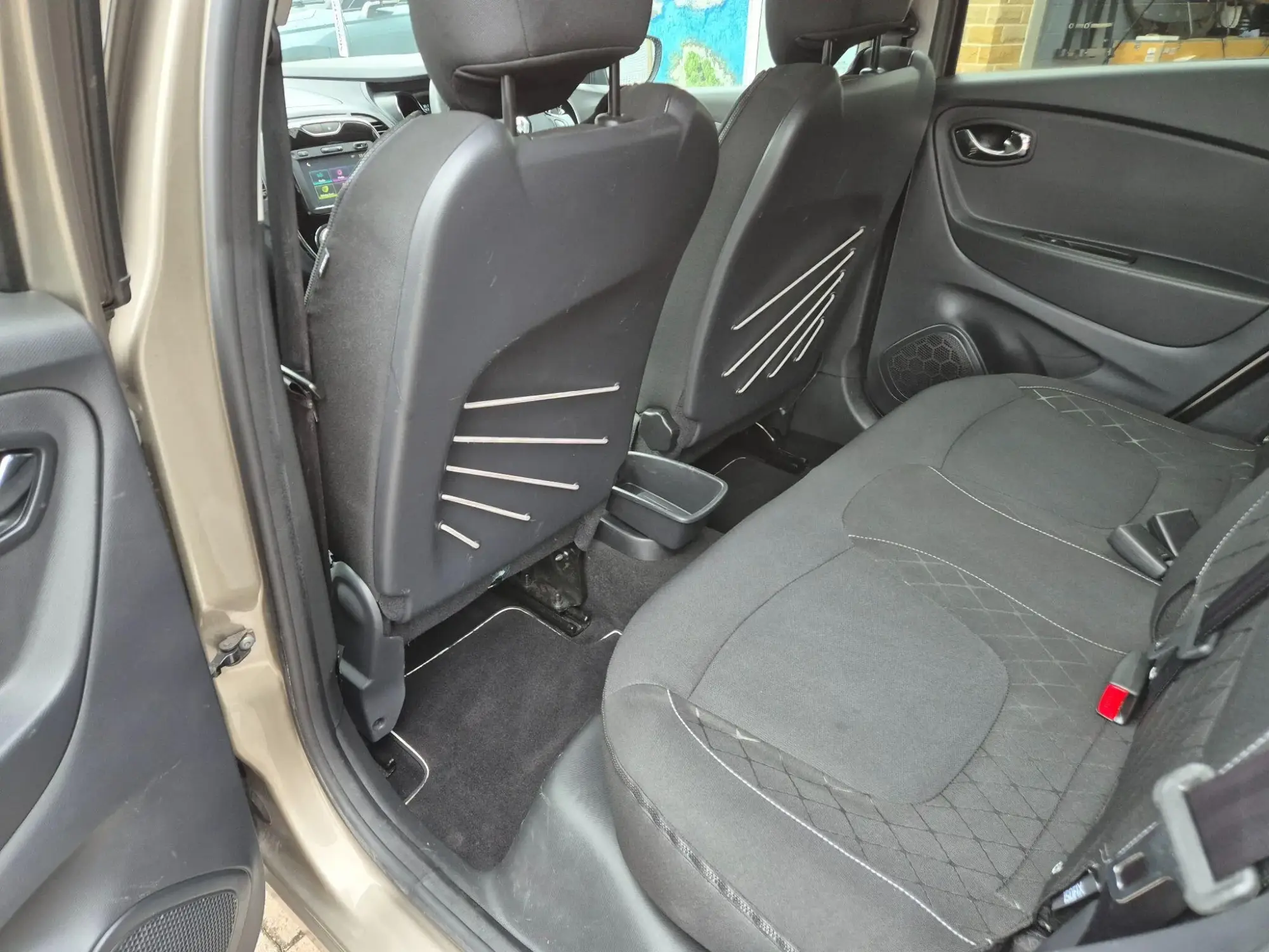 Renault Captur Image 17 Renault Captur Image 17