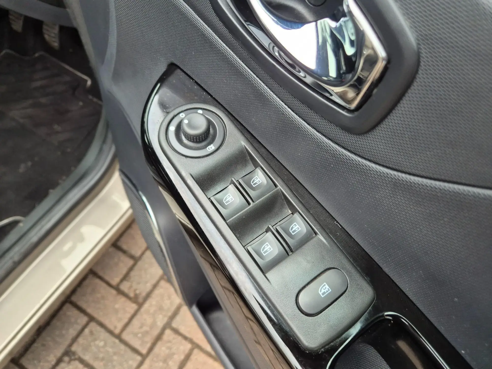 Renault Captur Image 19 Renault Captur Image 19
