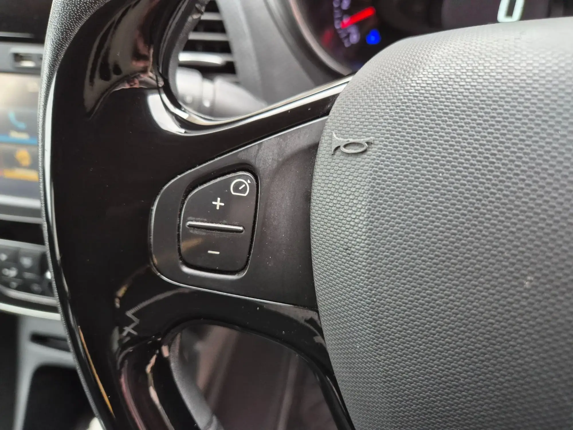 Renault Captur Image 22 Renault Captur Image 22