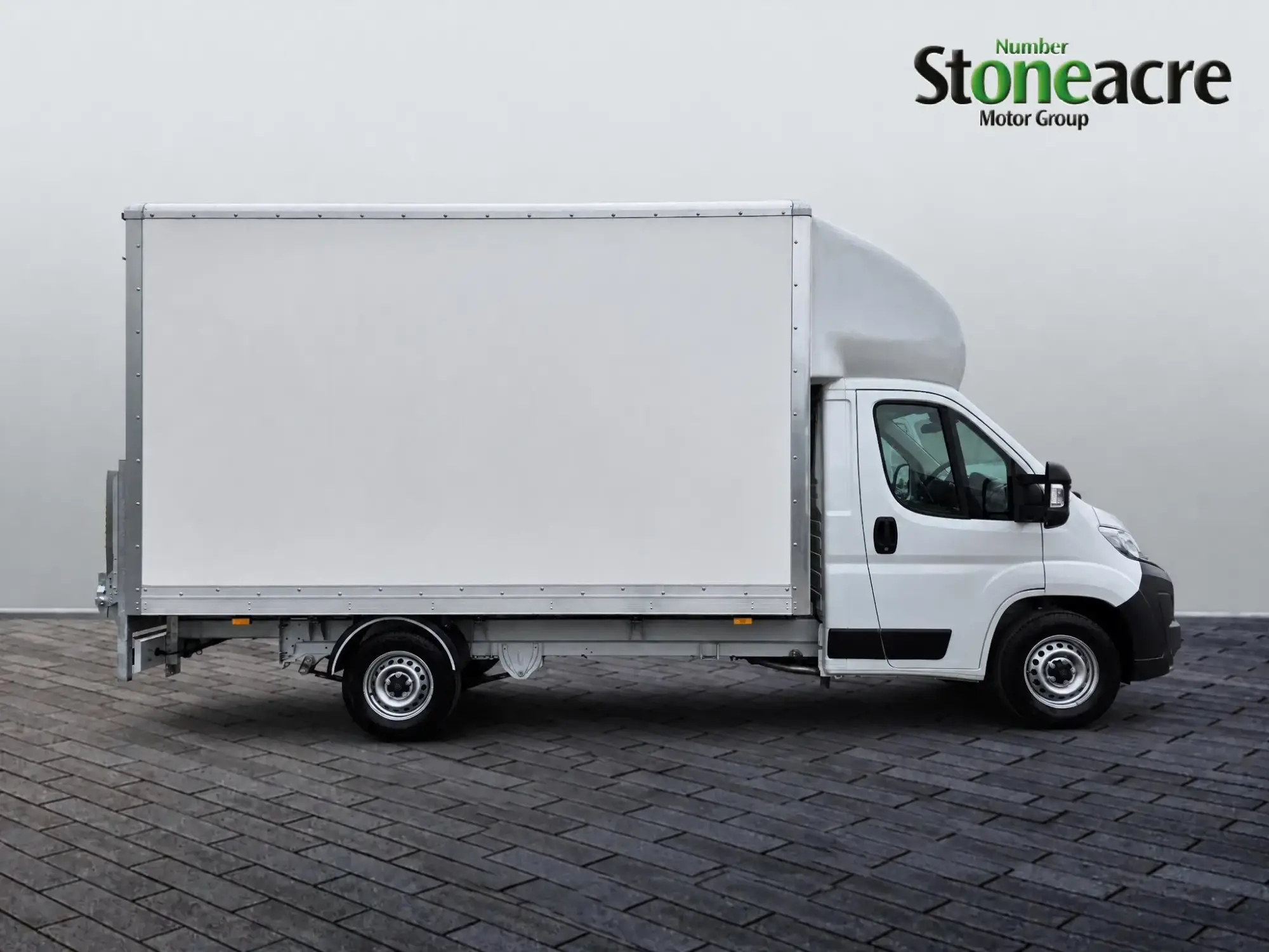 Peugeot Boxer 2.2 BlueHDi 335 Built for Business L3 Euro 6 (s/s) 3dr YE26WGG Image 2 Peugeot Boxer 2.2 BlueHDi 335 Built for Business L3 Euro 6 (s/s) 3dr YE26WGG Image 2