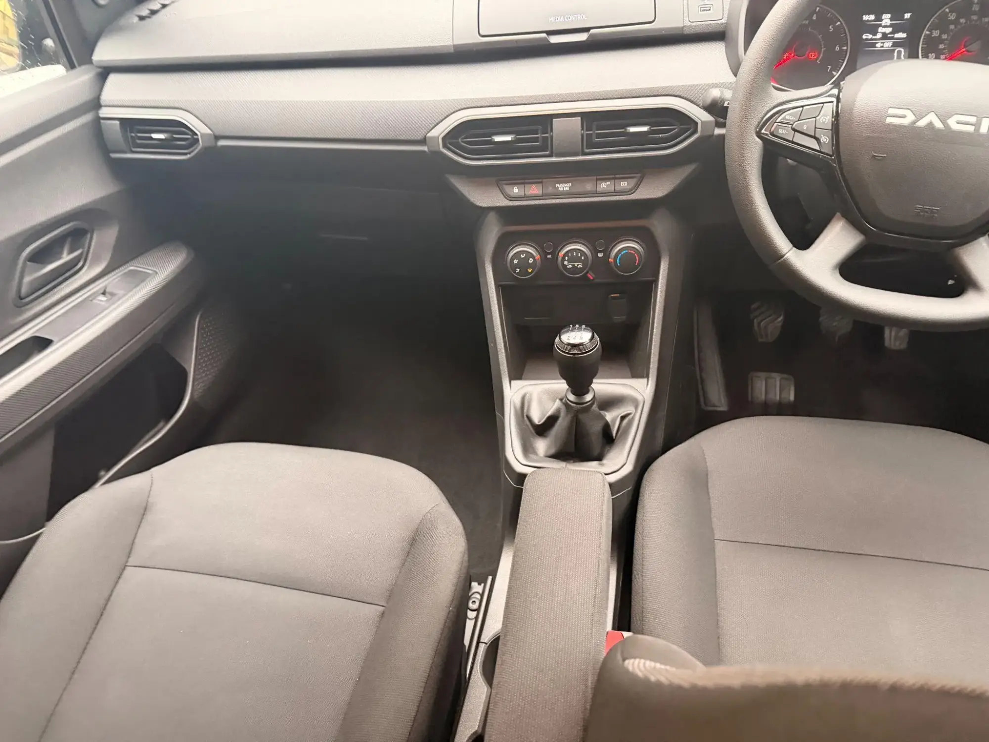 Dacia Sandero Image 10