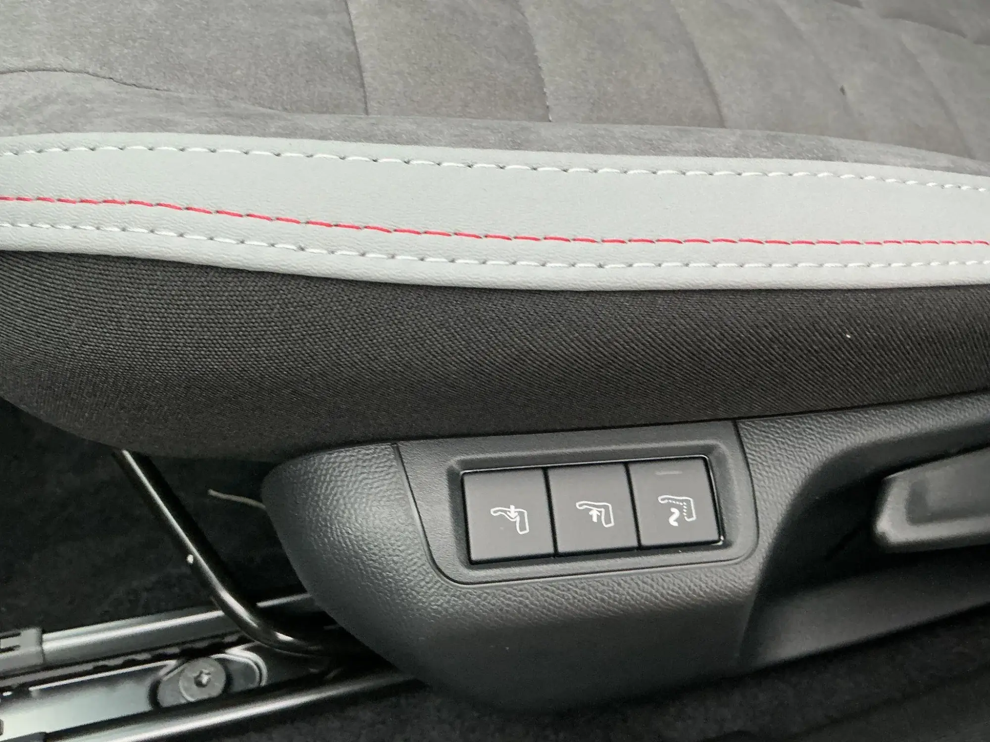 Citroen C4 Image 16 Citroen C4 Image 16