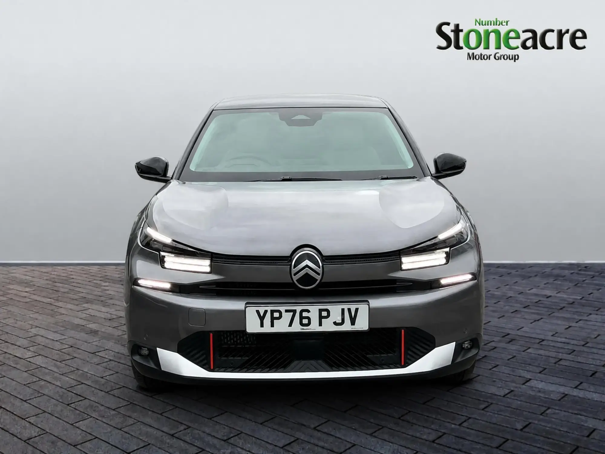 Citroen C4 1.2 PureTech COLLECTION EAT8 Euro 6 (s/s) 5dr YP76PJV Image 2 Citroen C4 1.2 PureTech COLLECTION EAT8 Euro 6 (s/s) 5dr YP76PJV Image 2