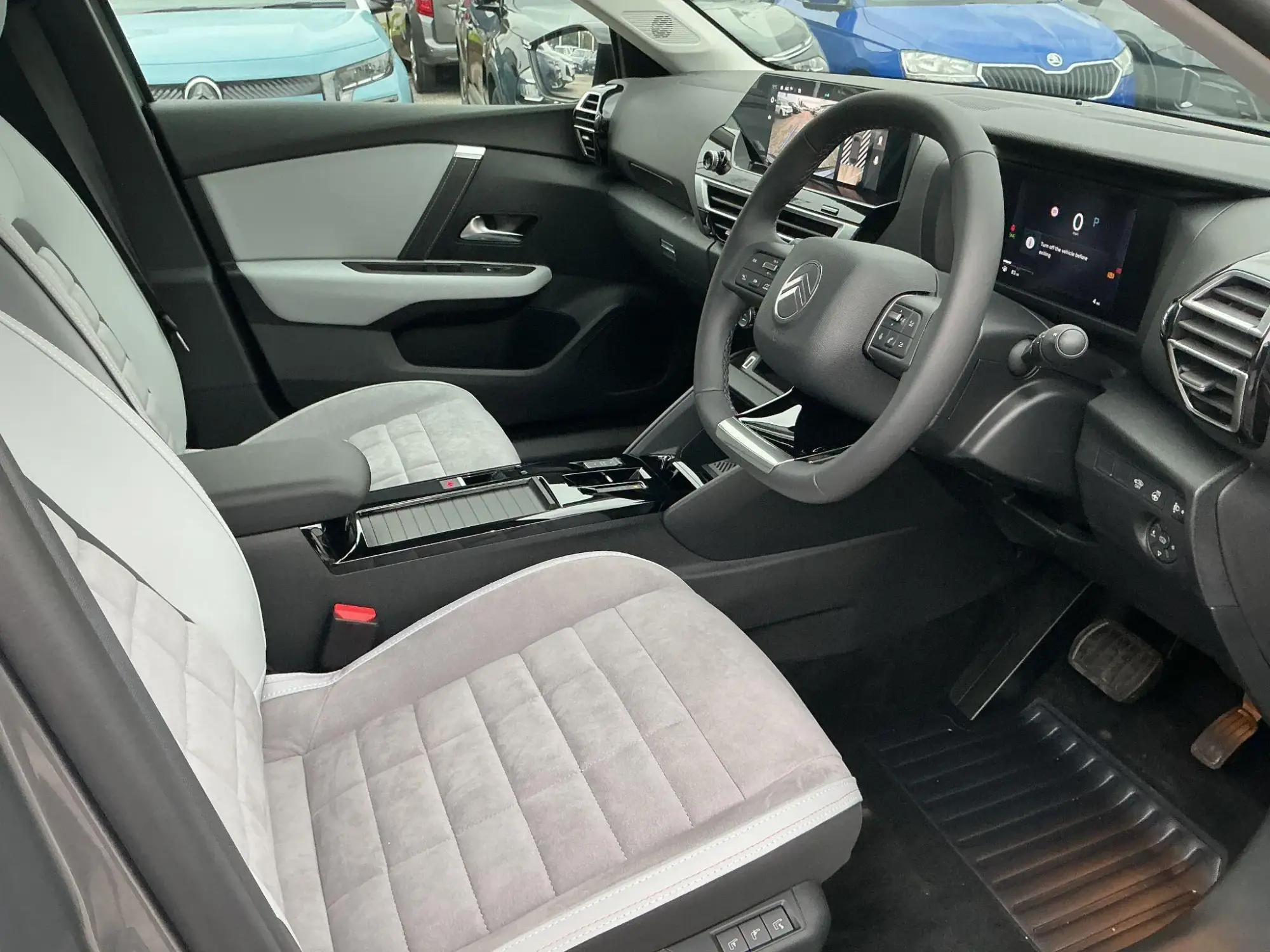 Citroen C4 Image 12 Citroen C4 Image 12