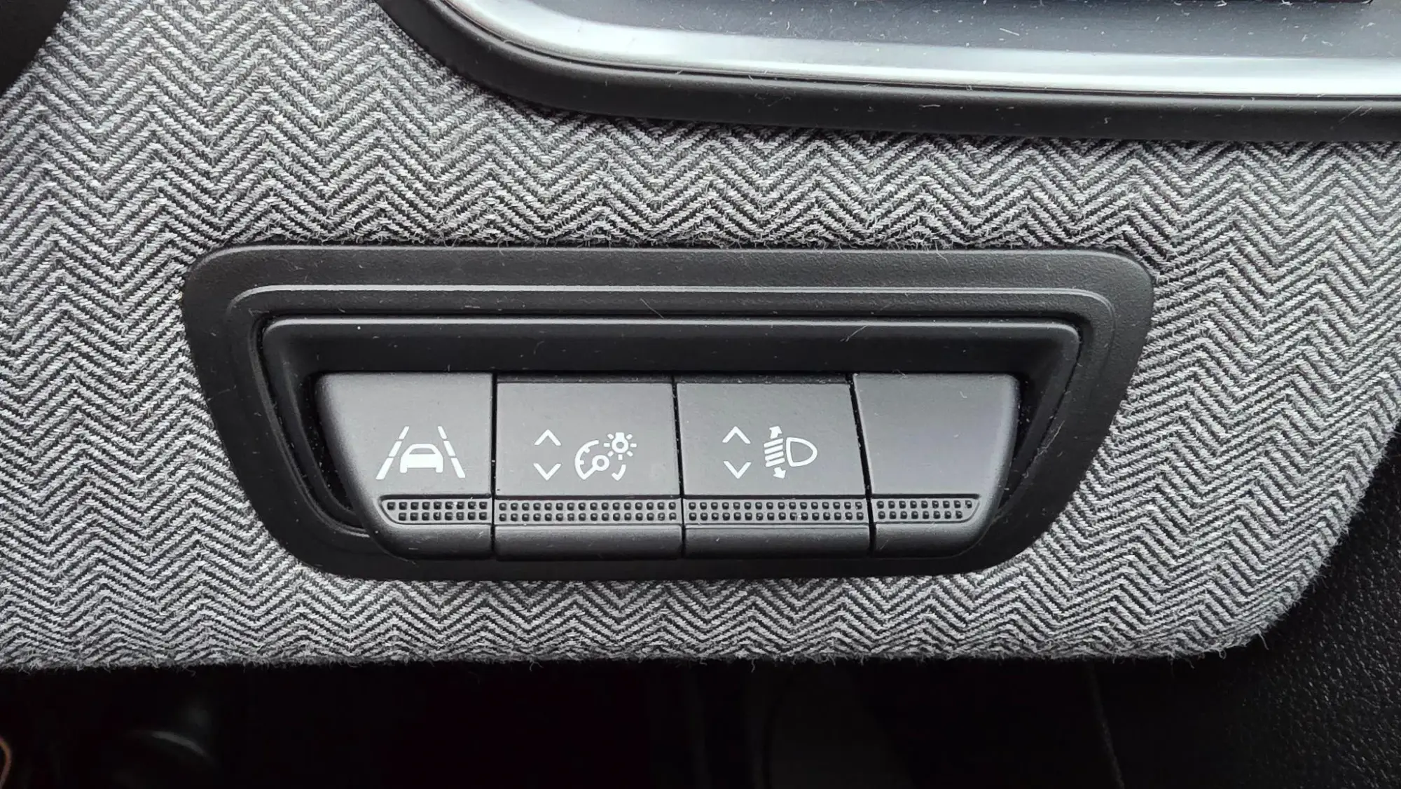 Renault Clio E-Tech Image 20 Renault Clio E-Tech Image 20