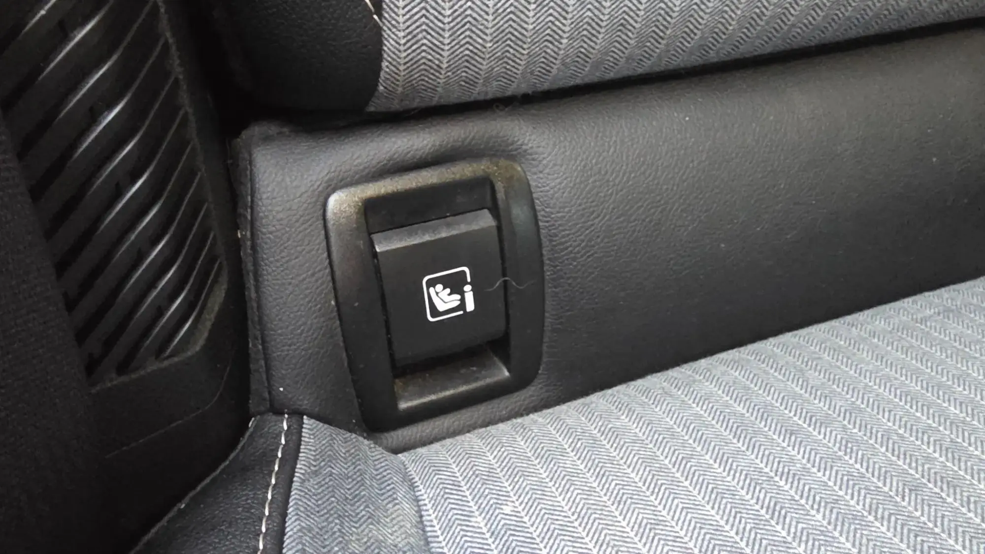 Renault Clio E-Tech Image 31 Renault Clio E-Tech Image 31