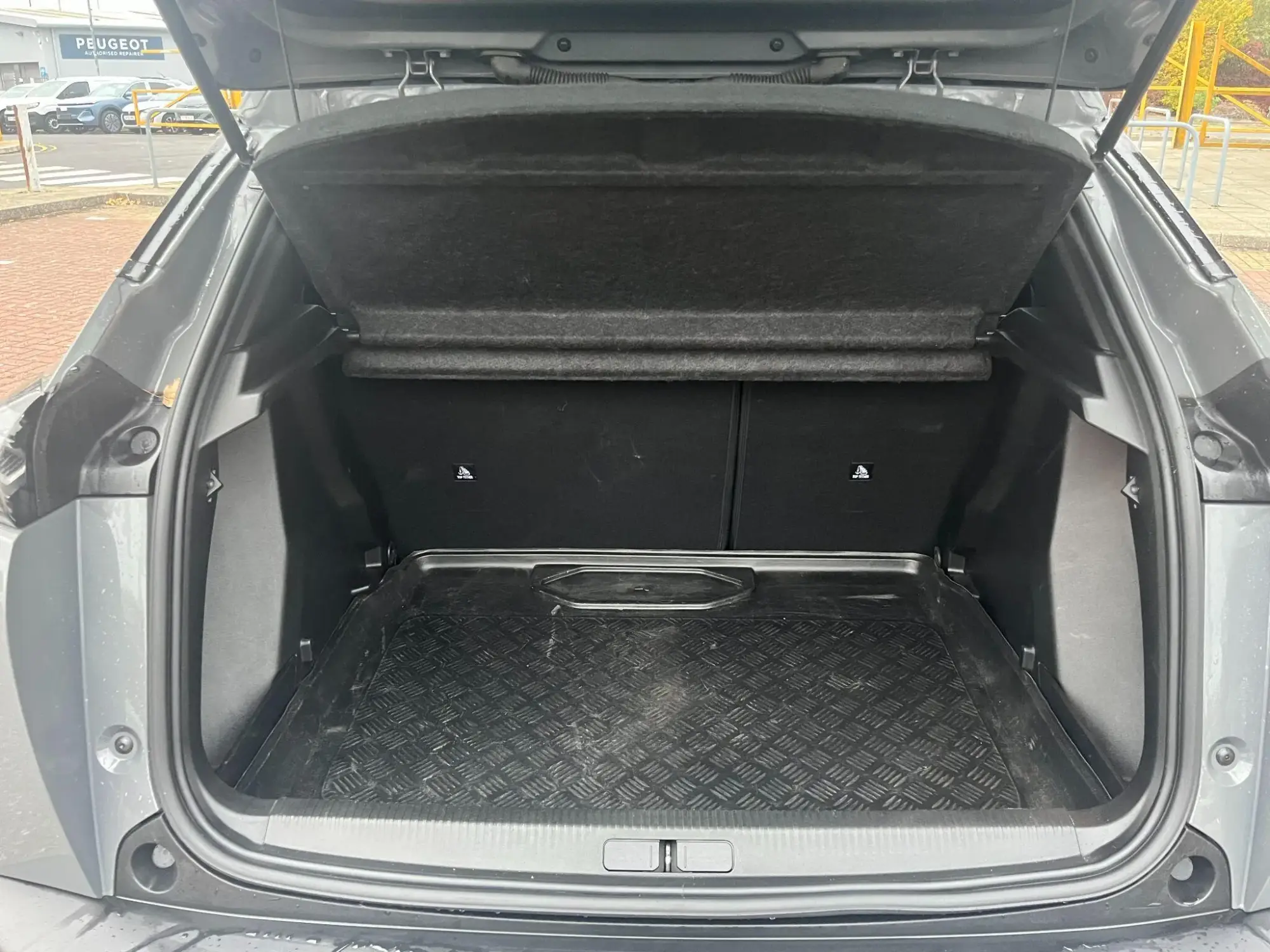 Peugeot 2008 Image 10