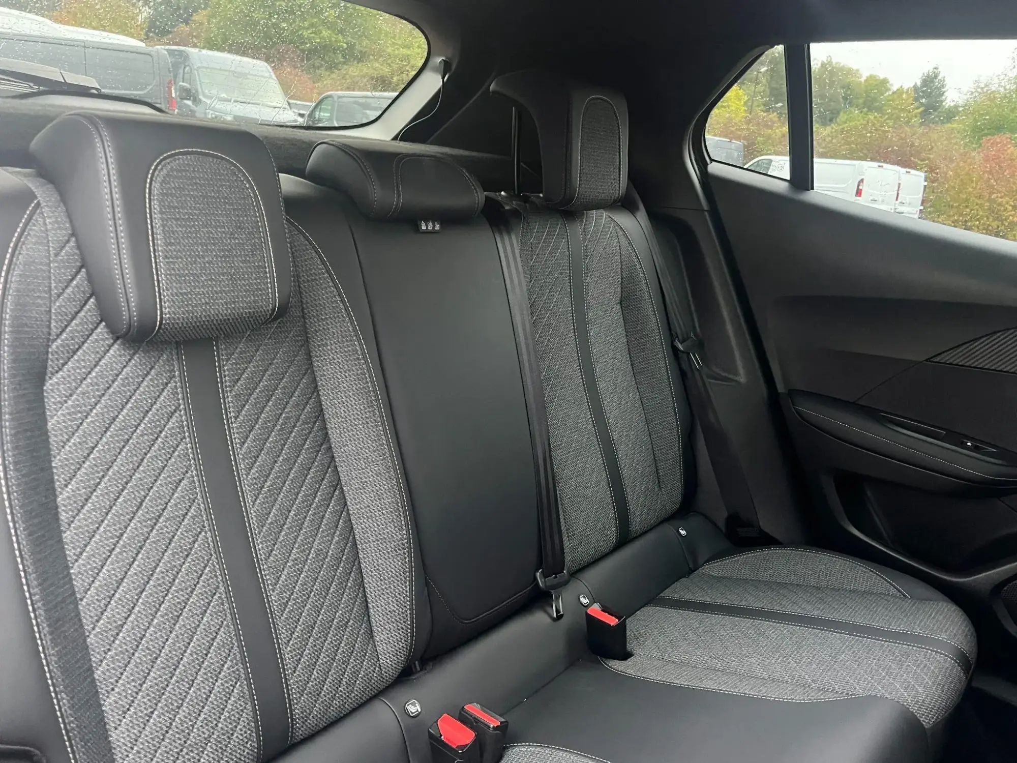 Peugeot 2008 Image 16