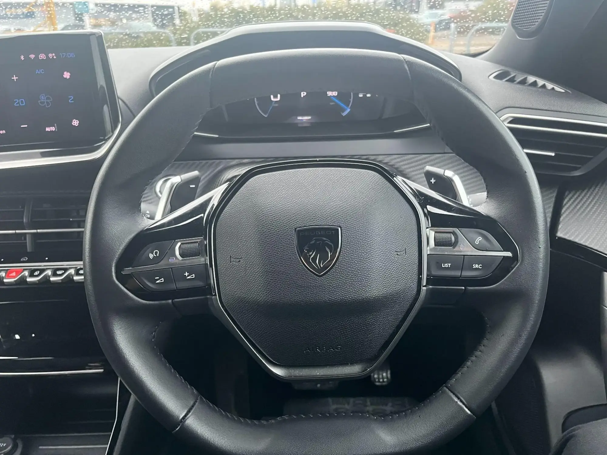 Peugeot 2008 Image 18