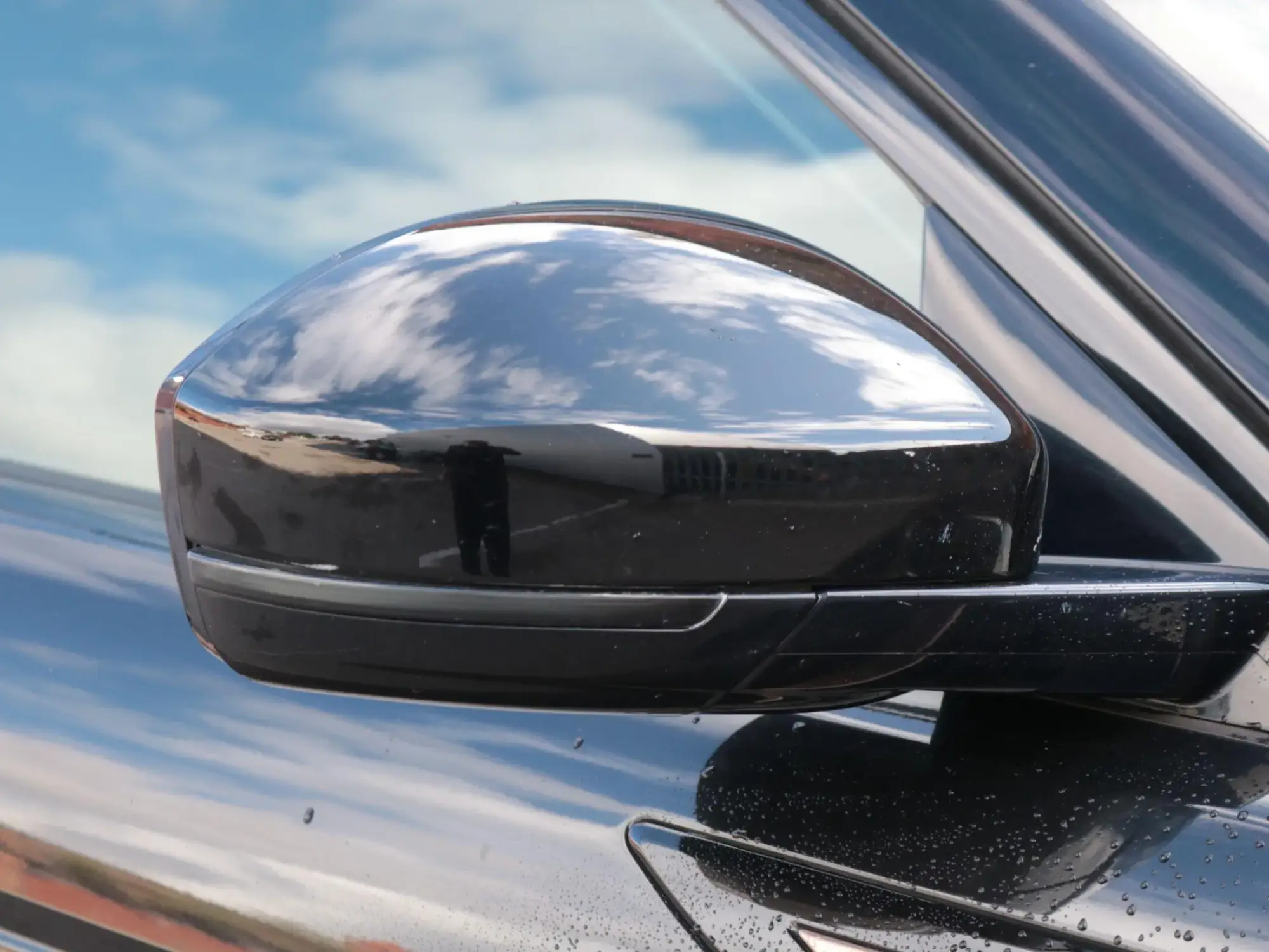 Land Rover Range Rover Evoque Image 9