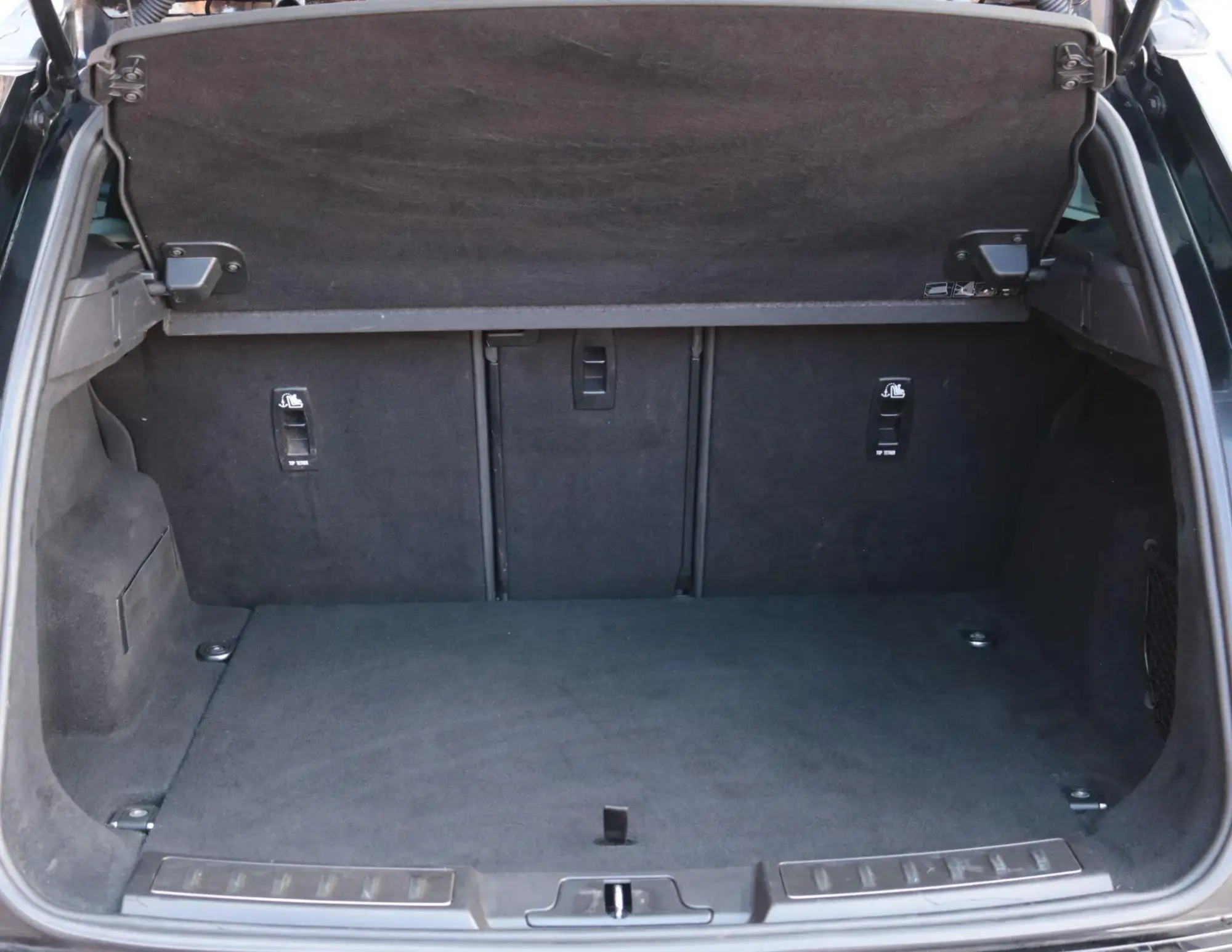Land Rover Range Rover Evoque Image 11