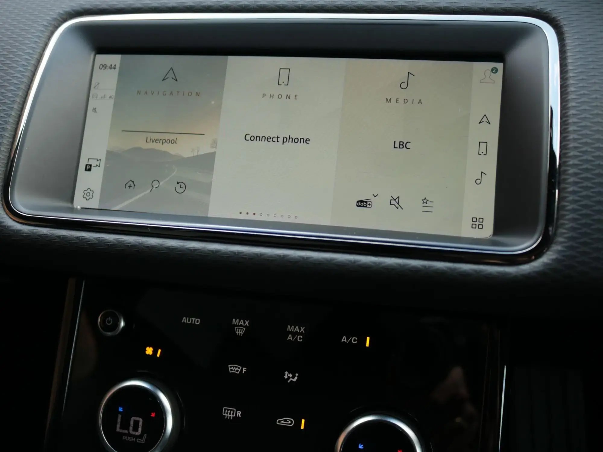 Land Rover Range Rover Evoque Image 18