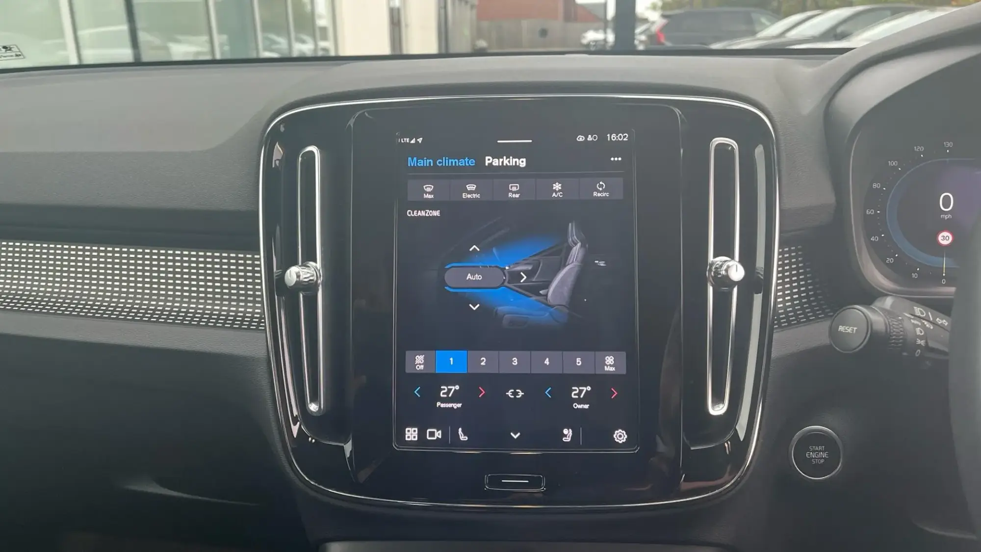 Volvo XC40 Image 12 Volvo XC40 Image 12