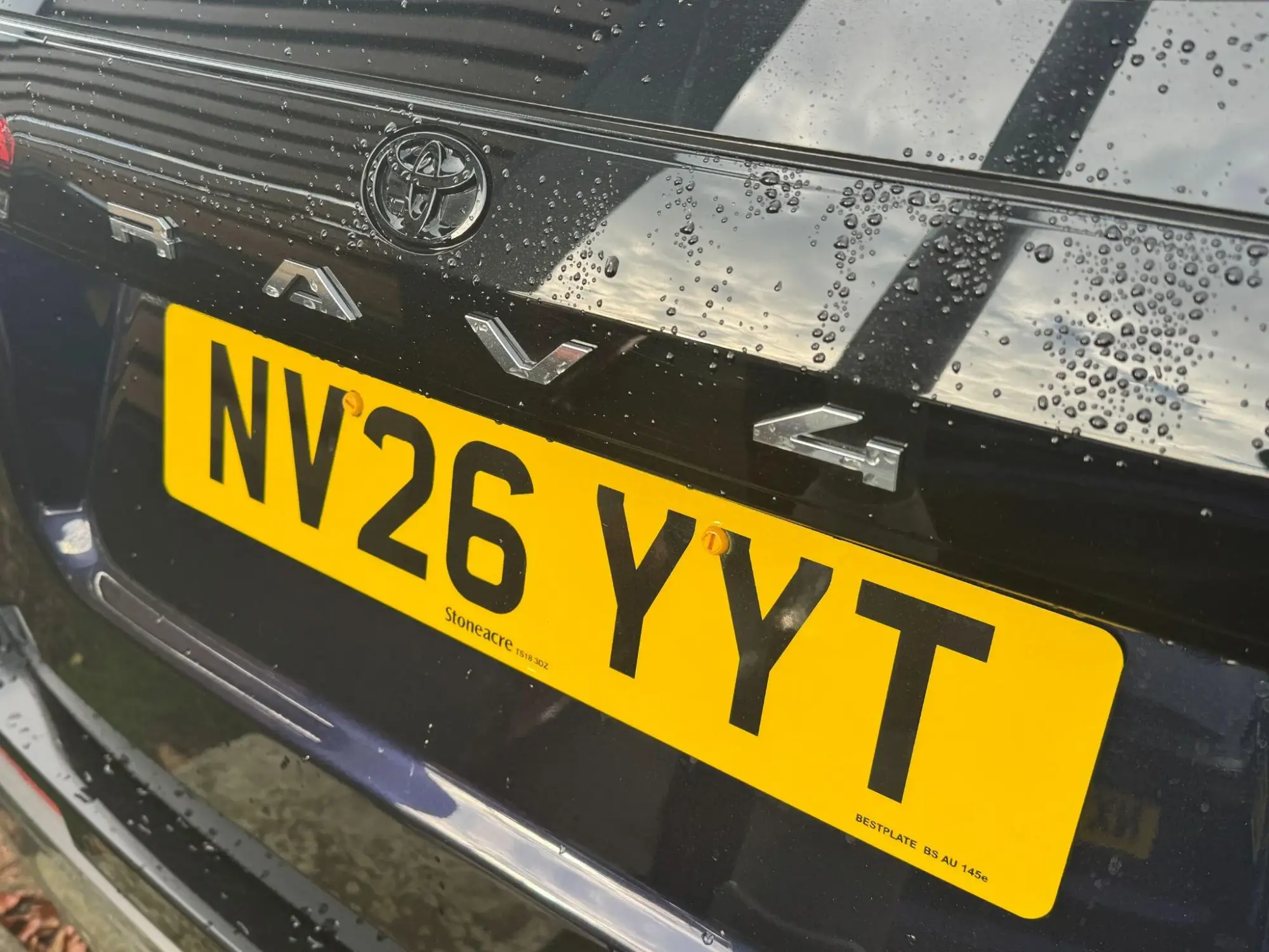 Toyota RAV4 Image 10