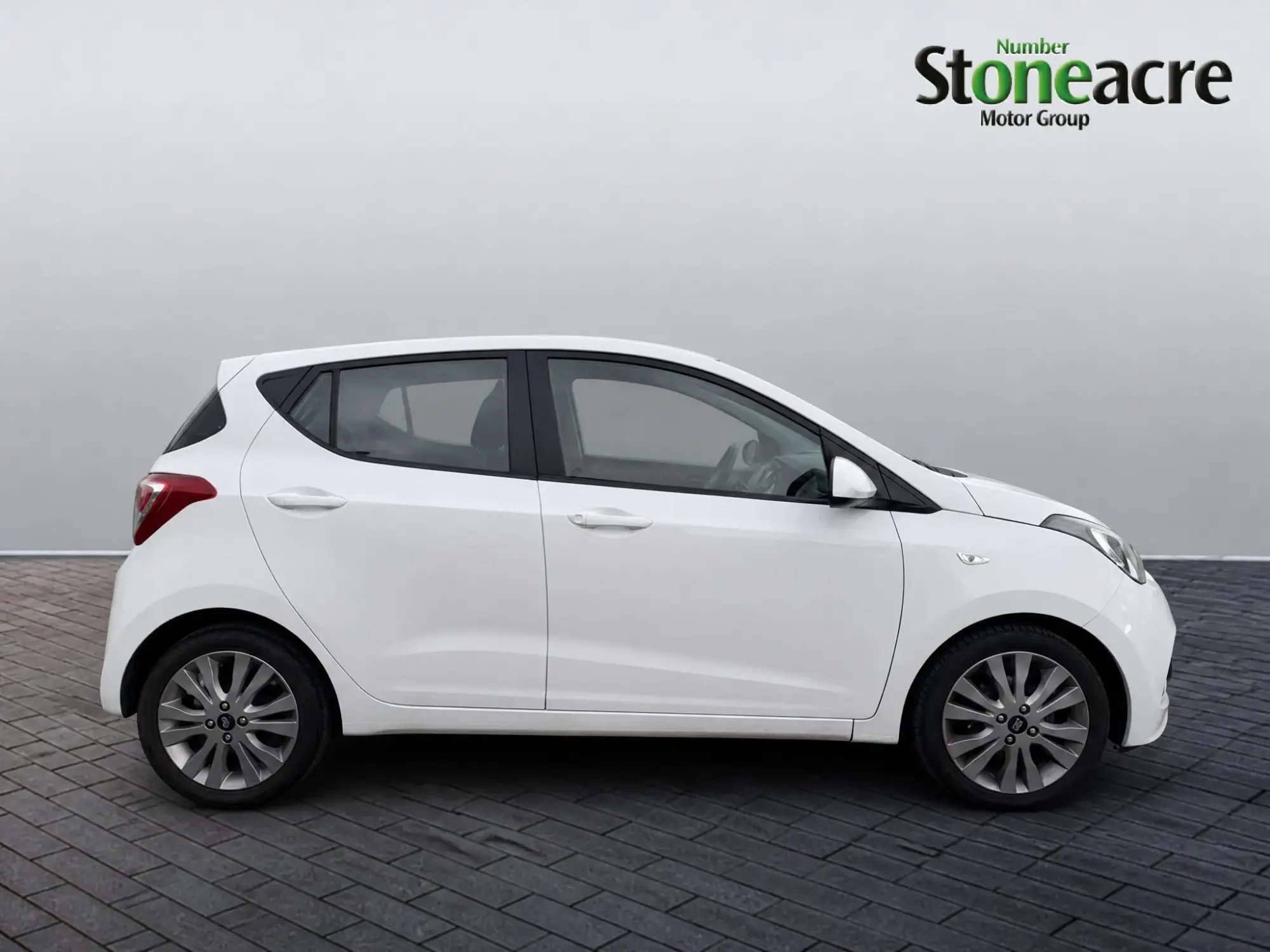 Hyundai i10 Image 7 Hyundai i10 Image 7