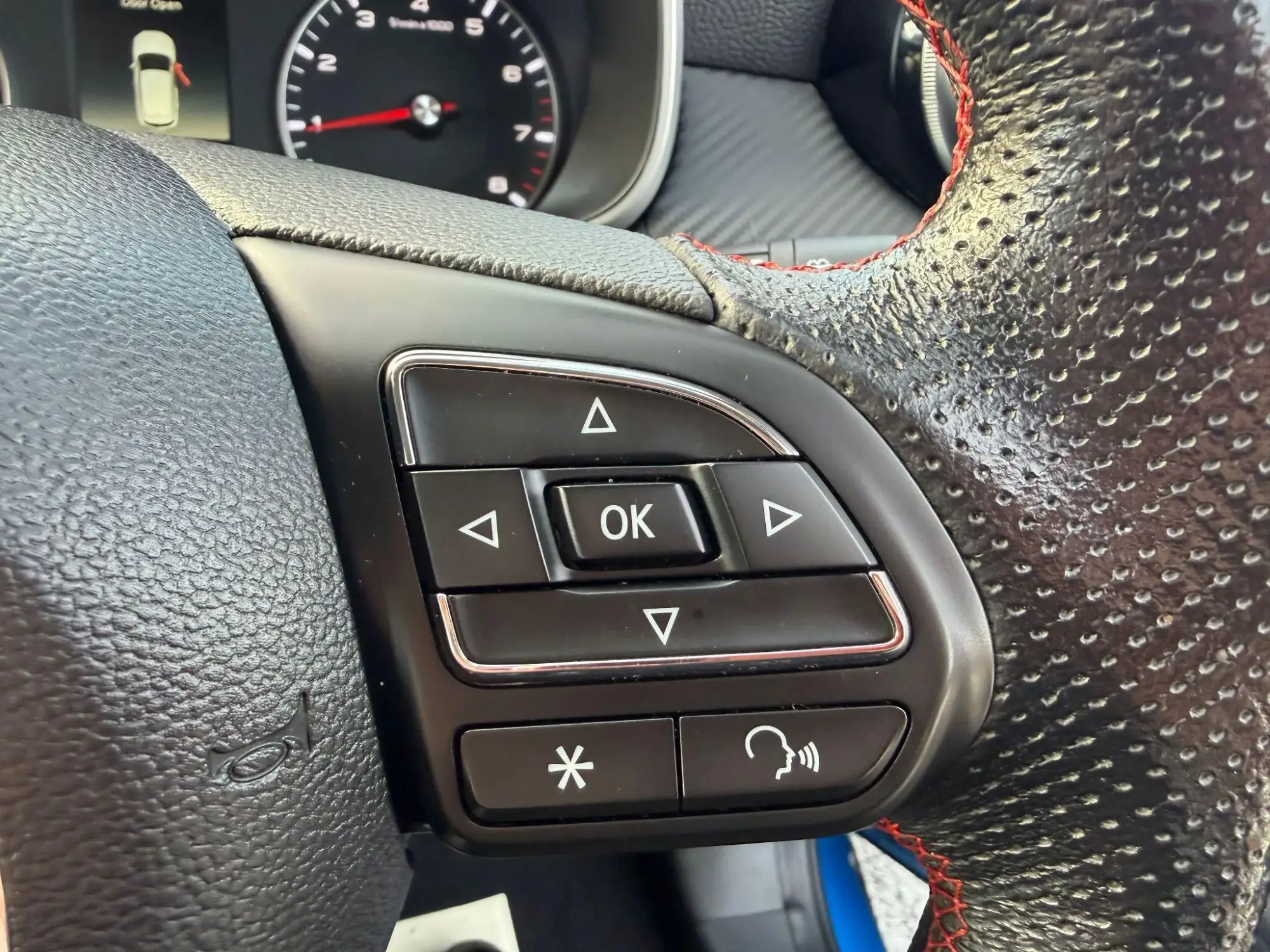 MG ZS Image 17