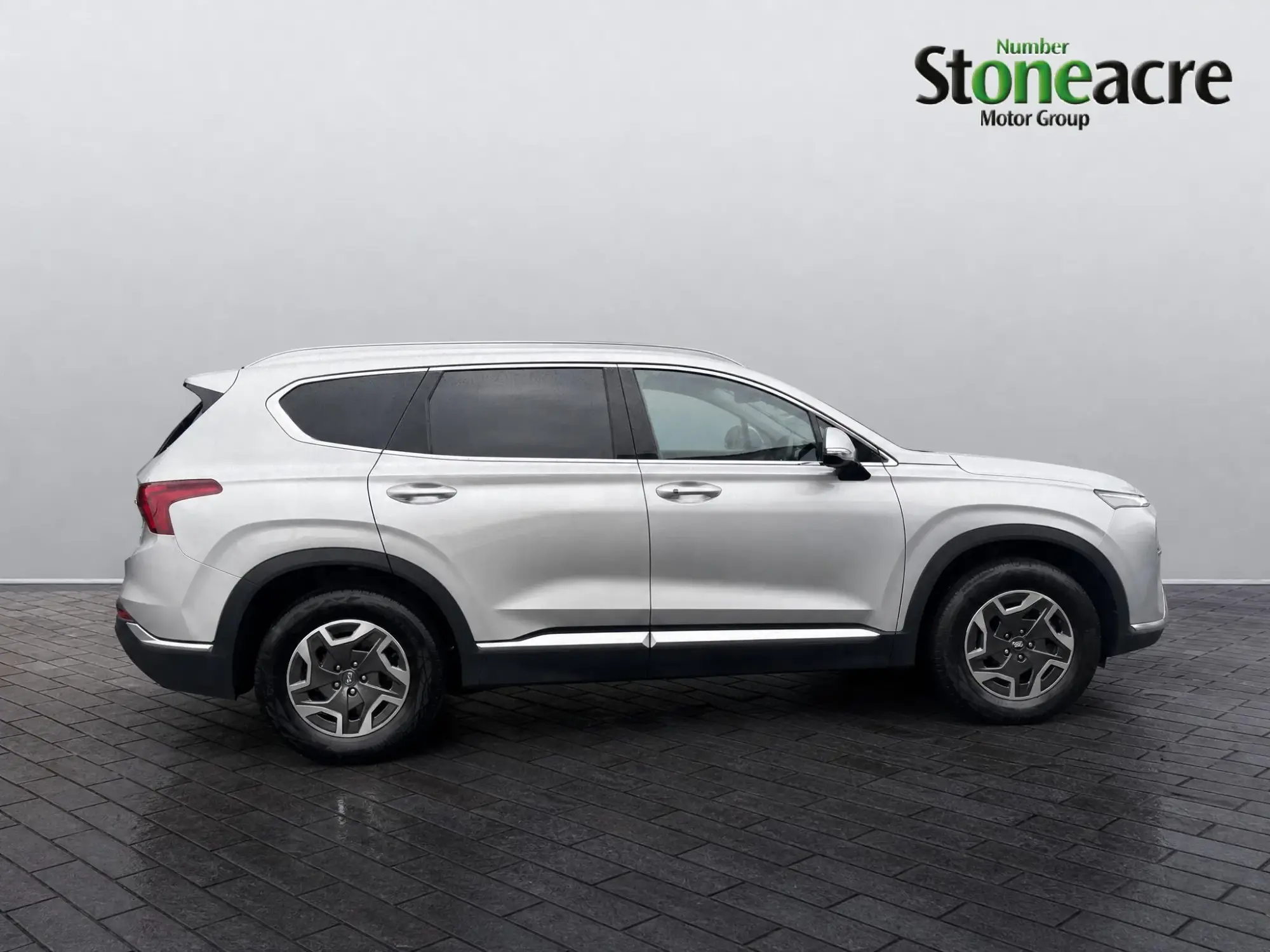 Hyundai SANTA FE Image 7