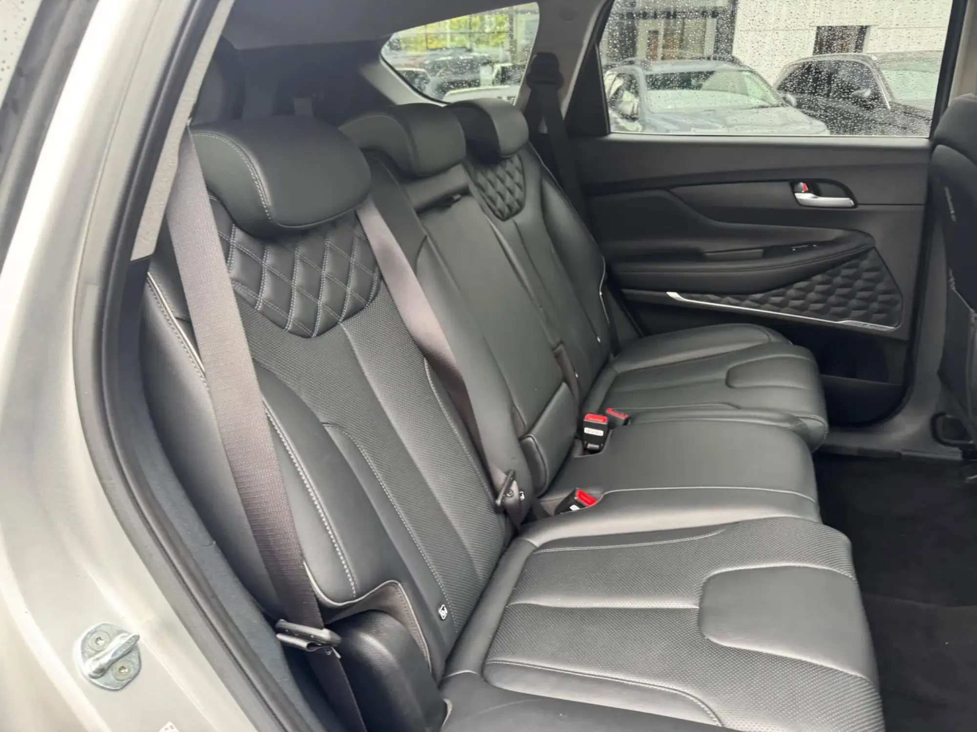 Hyundai SANTA FE Image 12
