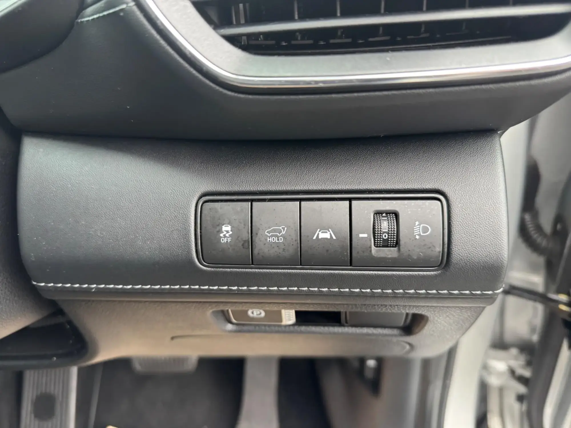 Hyundai SANTA FE Image 15