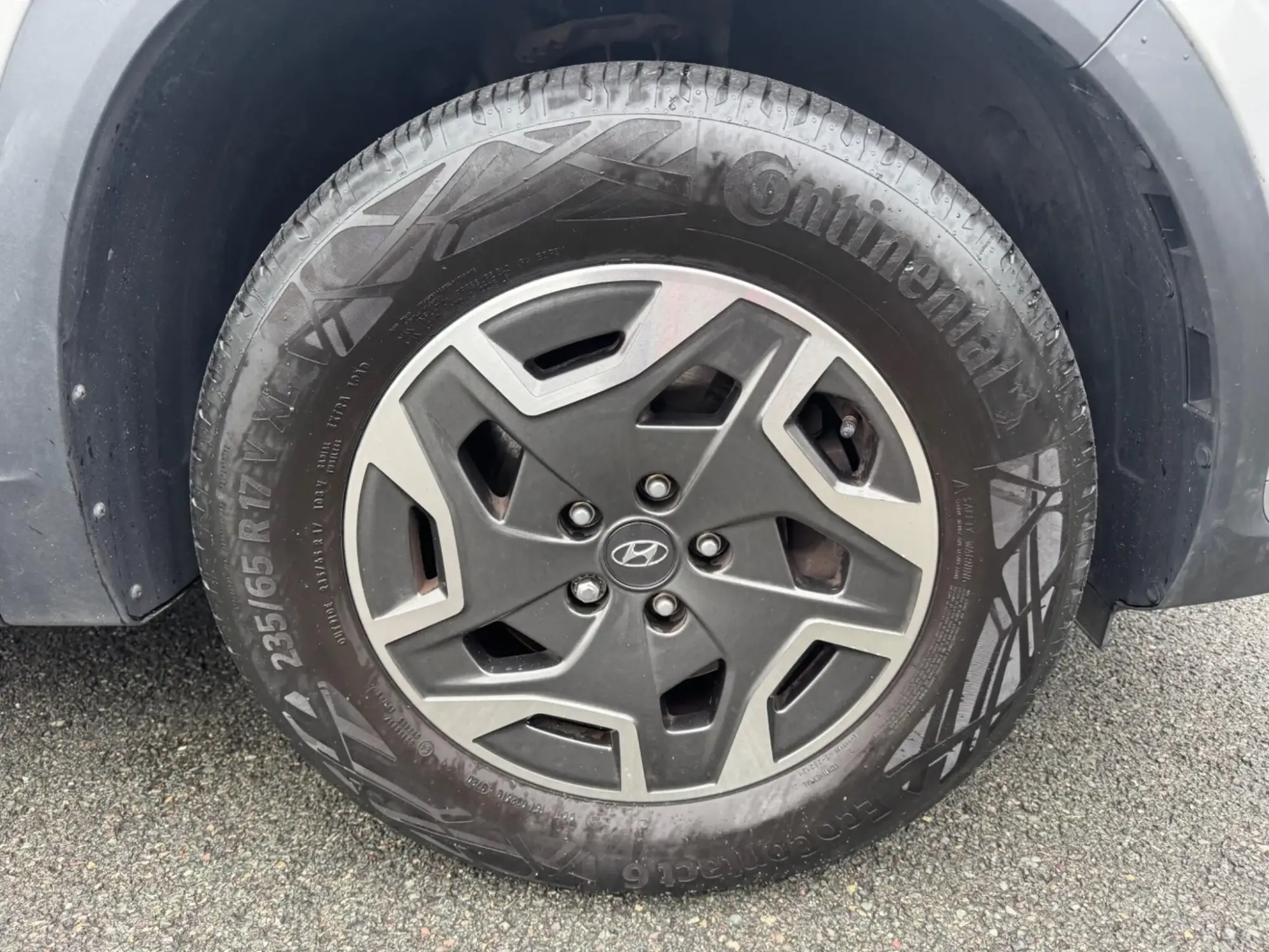 Hyundai SANTA FE Image 22
