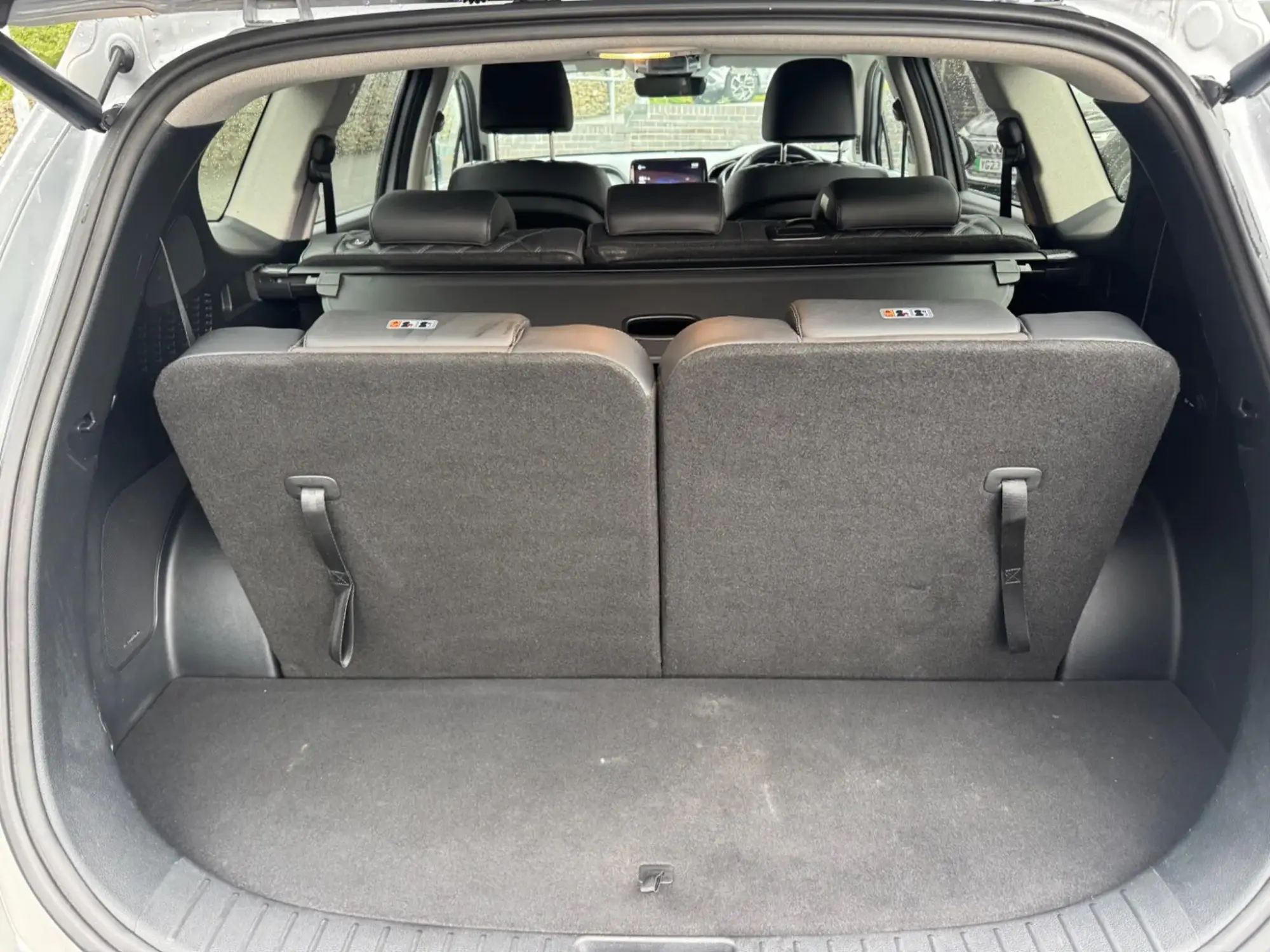 Hyundai SANTA FE Image 34