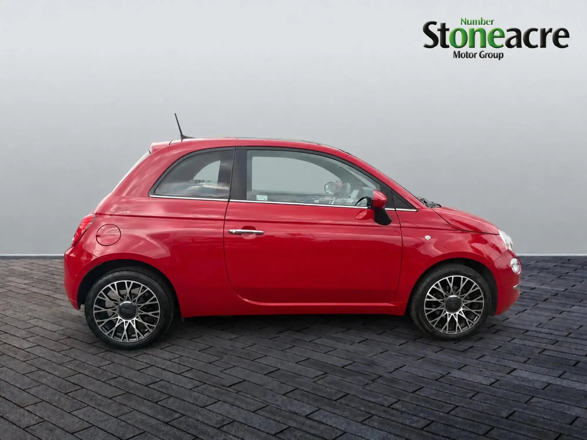 Fiat 500 Hybrid Image 2 Fiat 500 Hybrid Image 2