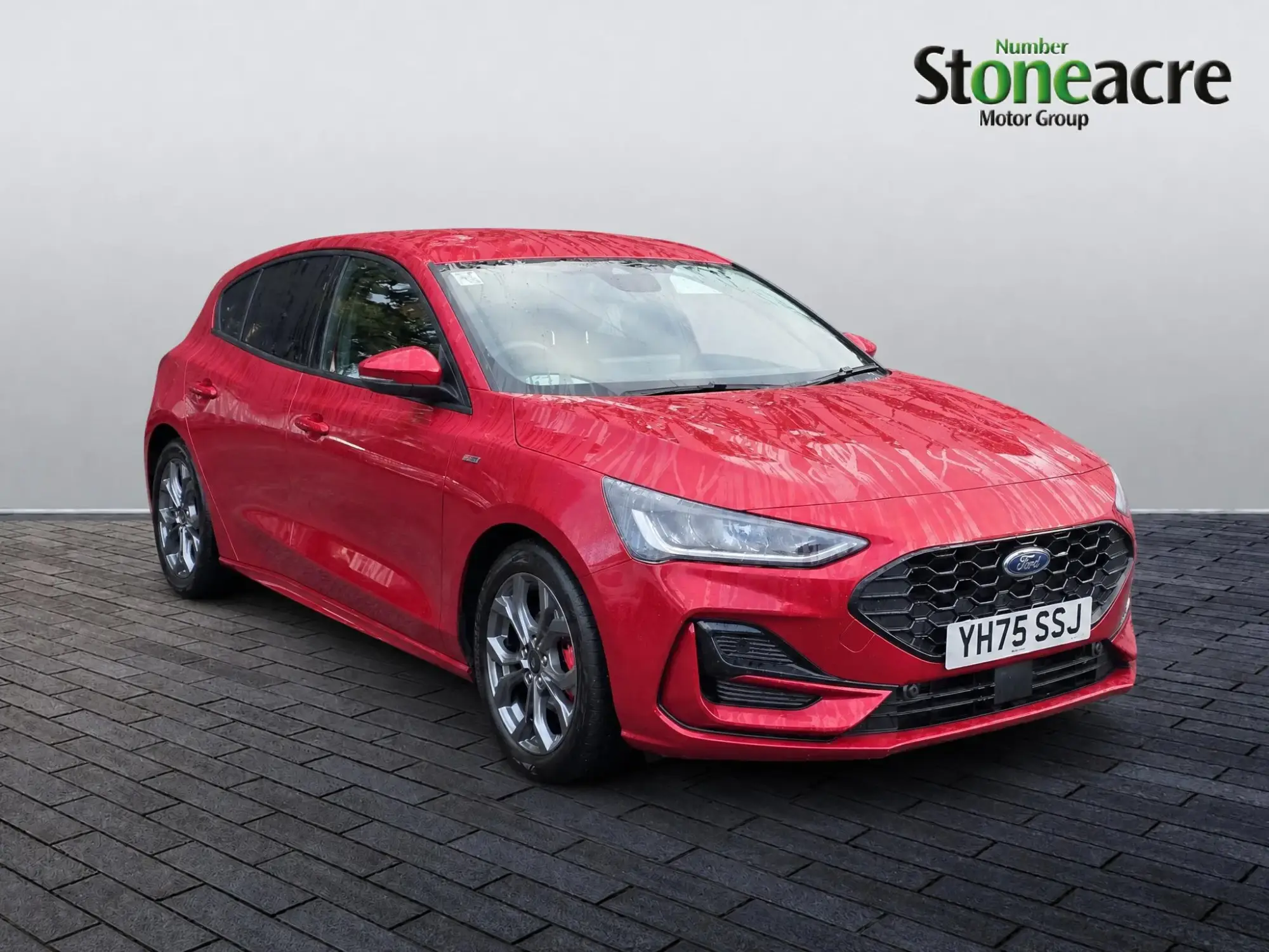 Ford Focus 1.0T EcoBoost MHEV ST-Line Euro 6 (s/s) 5dr YH75SSJ Image 1 Ford Focus 1.0T EcoBoost MHEV ST-Line Euro 6 (s/s) 5dr YH75SSJ Image 1