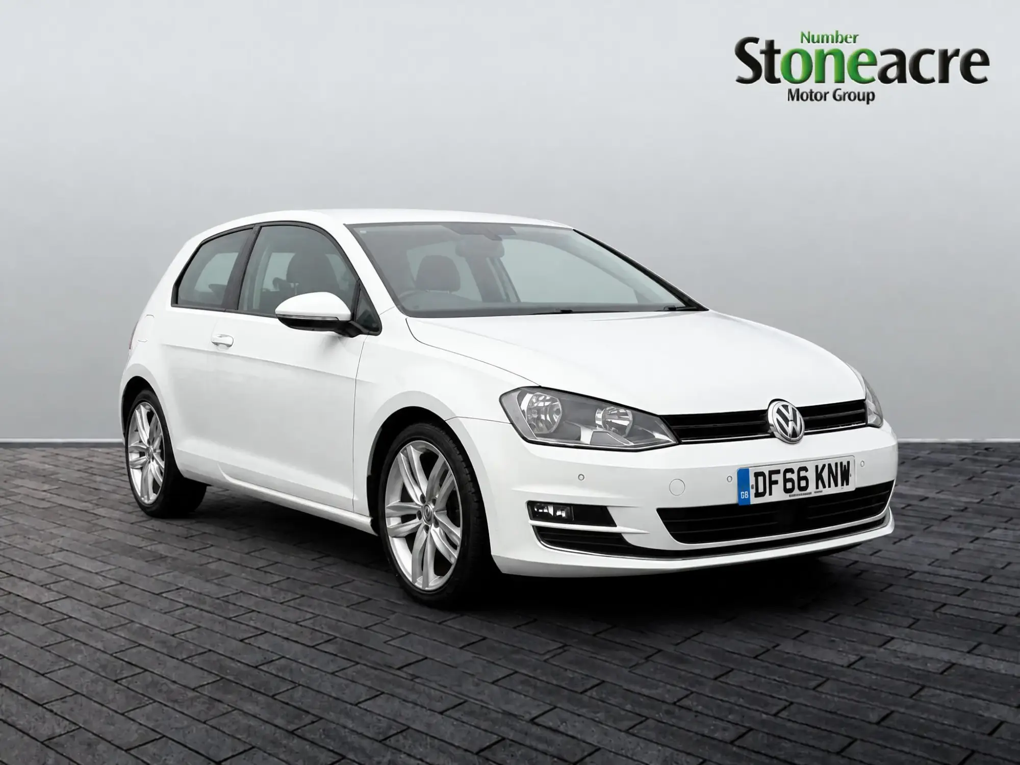 Volkswagen Golf 2.0 TDI BlueMotion Tech GT Edition Euro 6 (s/s) 3dr DF66KNW Image 1