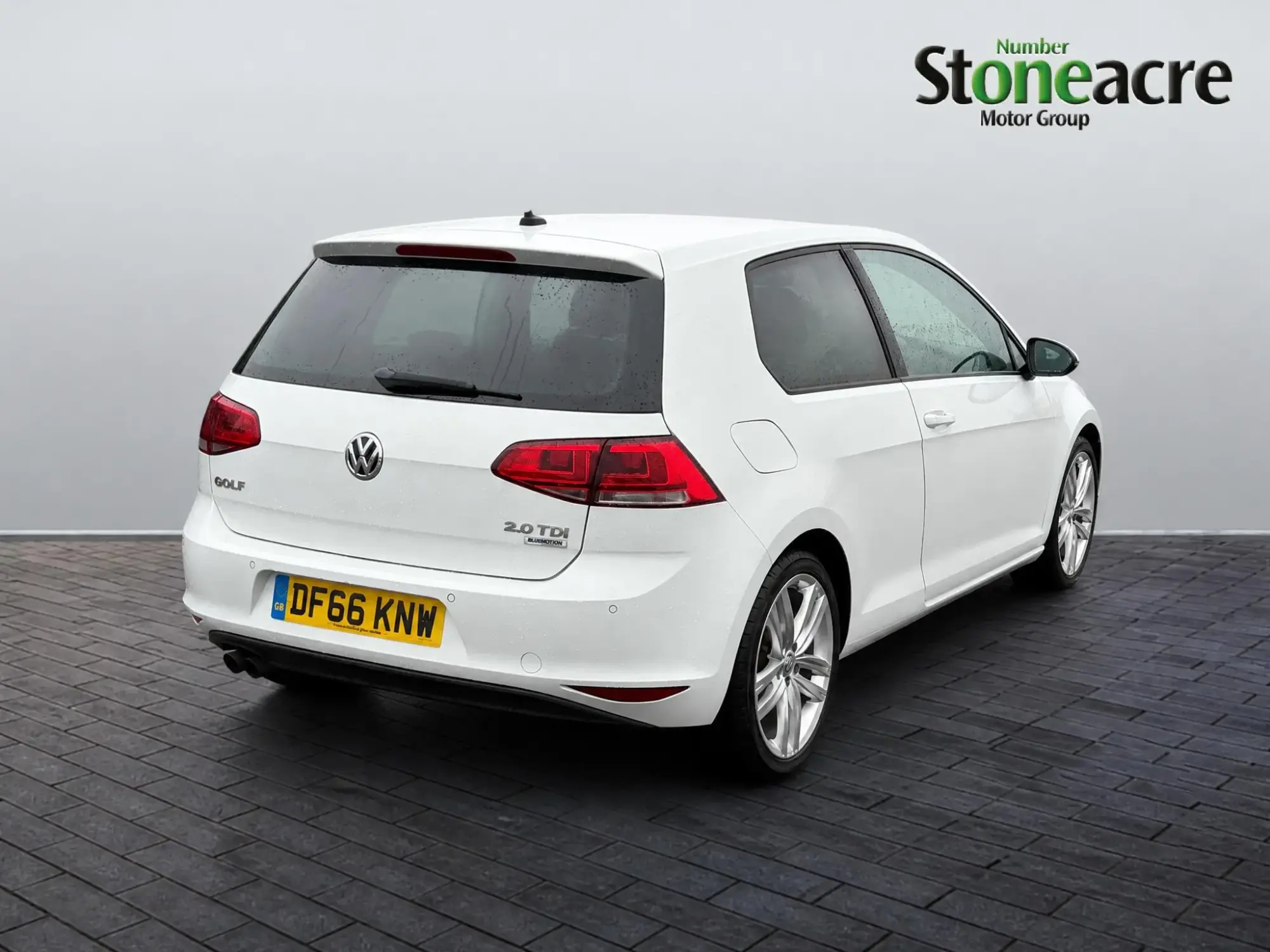 Volkswagen Golf Image 8