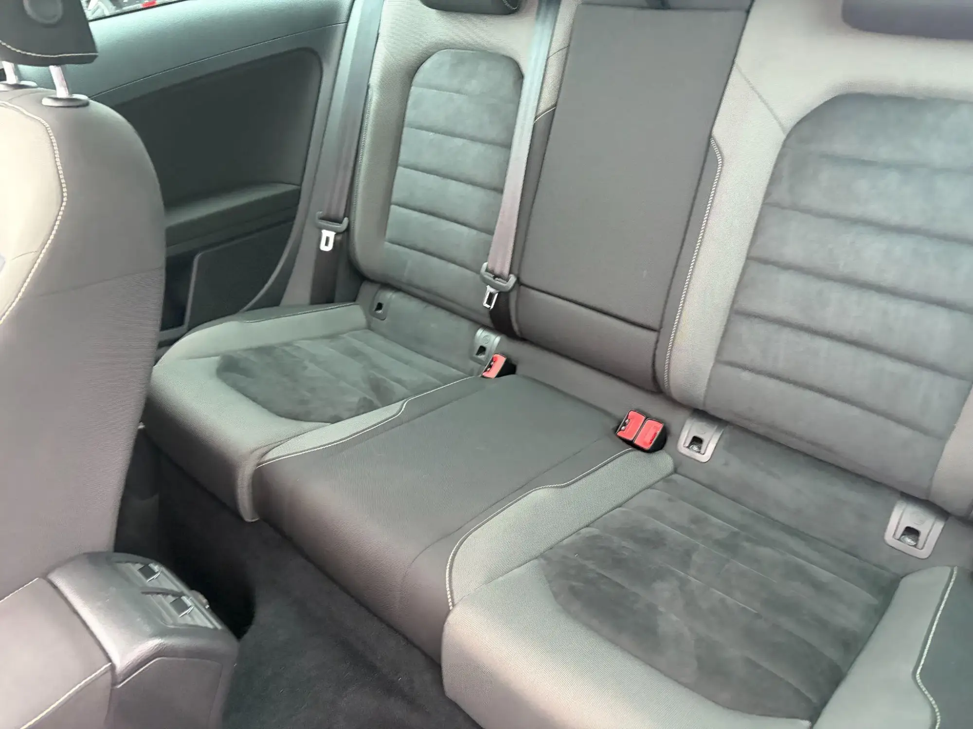 Volkswagen Golf Image 12