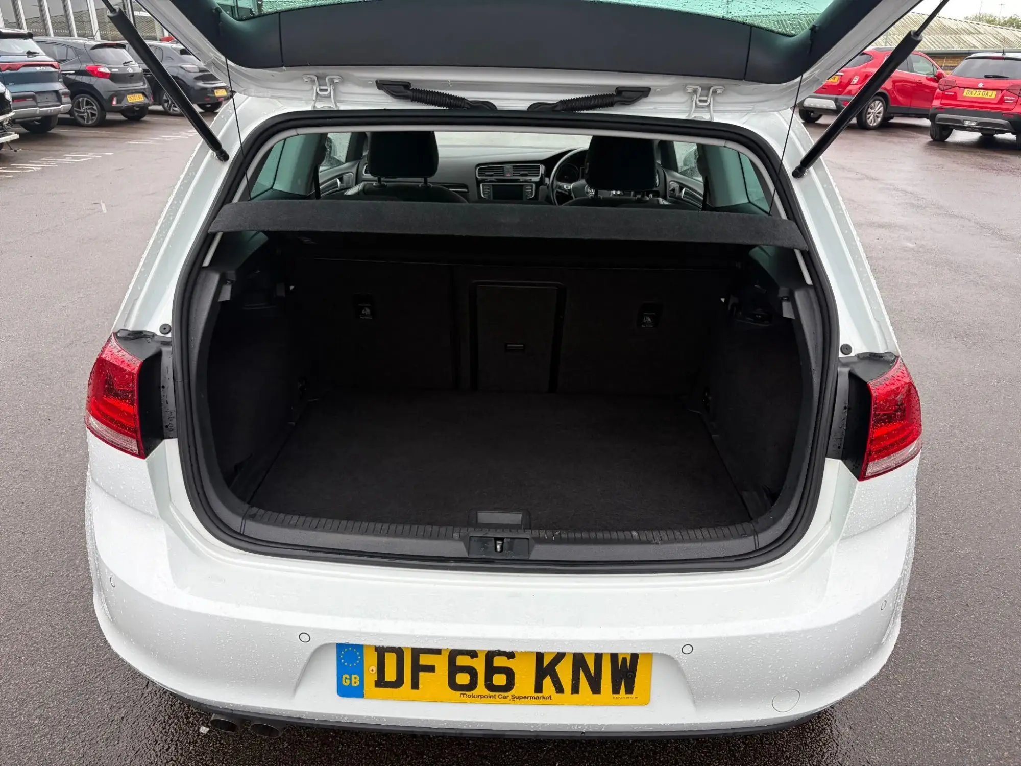 Volkswagen Golf Image 22