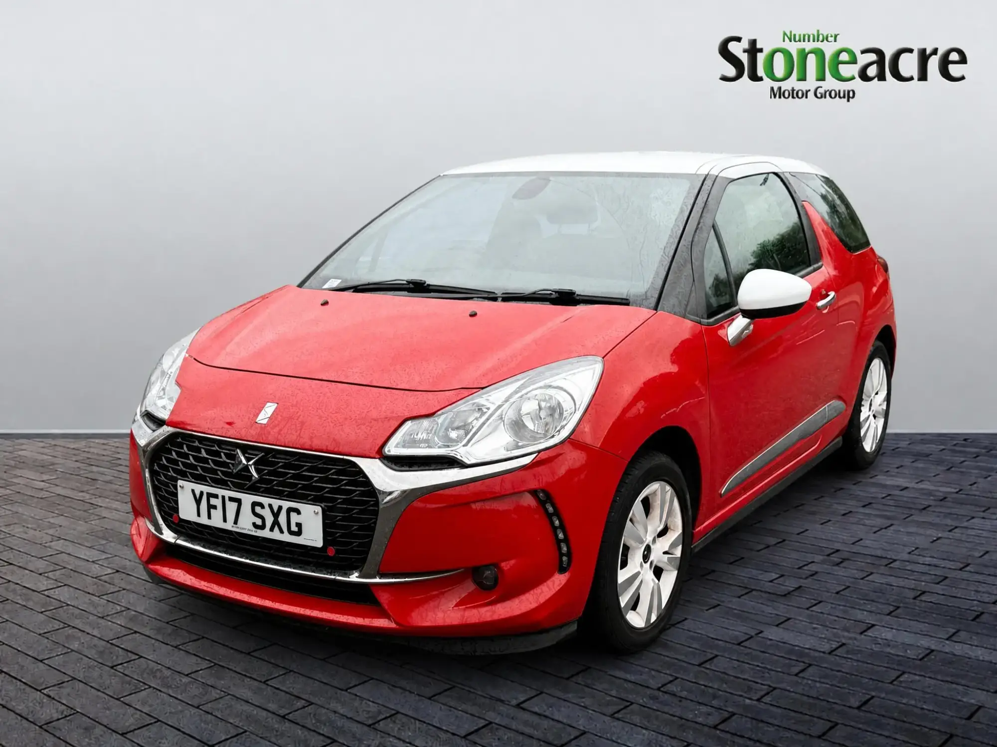 DS AUTOMOBILES DS 3 1.2 PureTech Chic Euro 6 3dr YF17SXG Image 3 DS AUTOMOBILES DS 3 1.2 PureTech Chic Euro 6 3dr YF17SXG Image 3