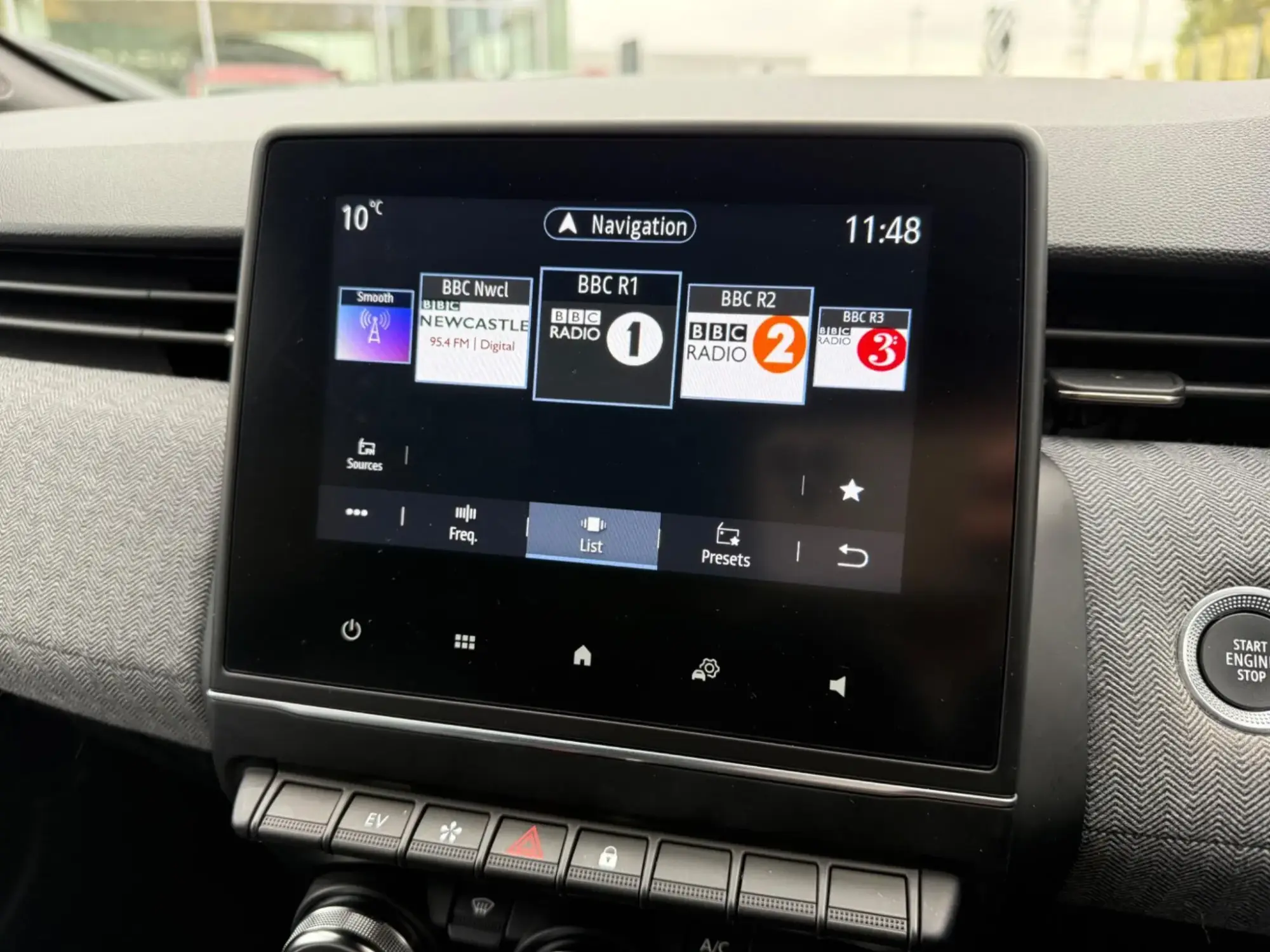 Renault Clio E-Tech Image 21 Renault Clio E-Tech Image 21