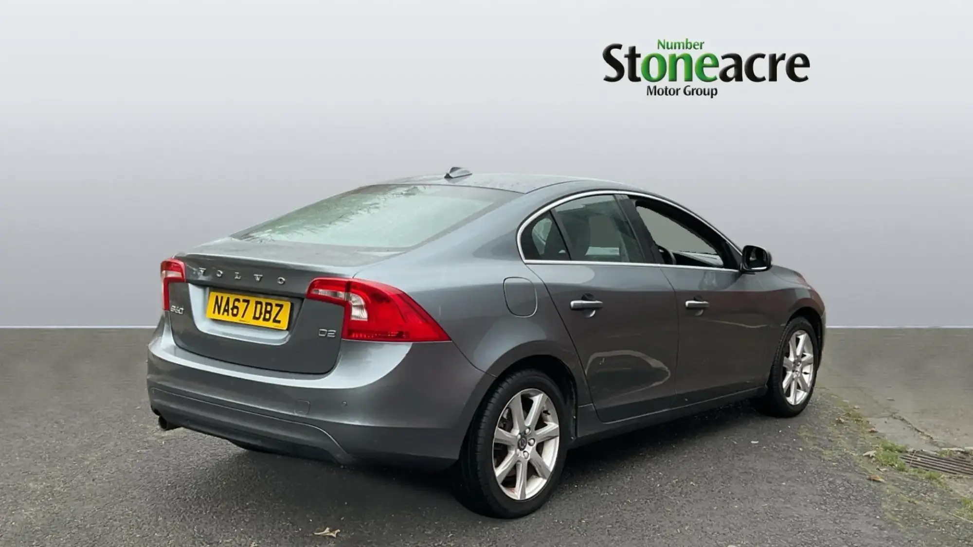 Volvo S60 2.0 D2 SE Nav Auto Euro 6 (s/s) 4dr NA67DBZ Image 2