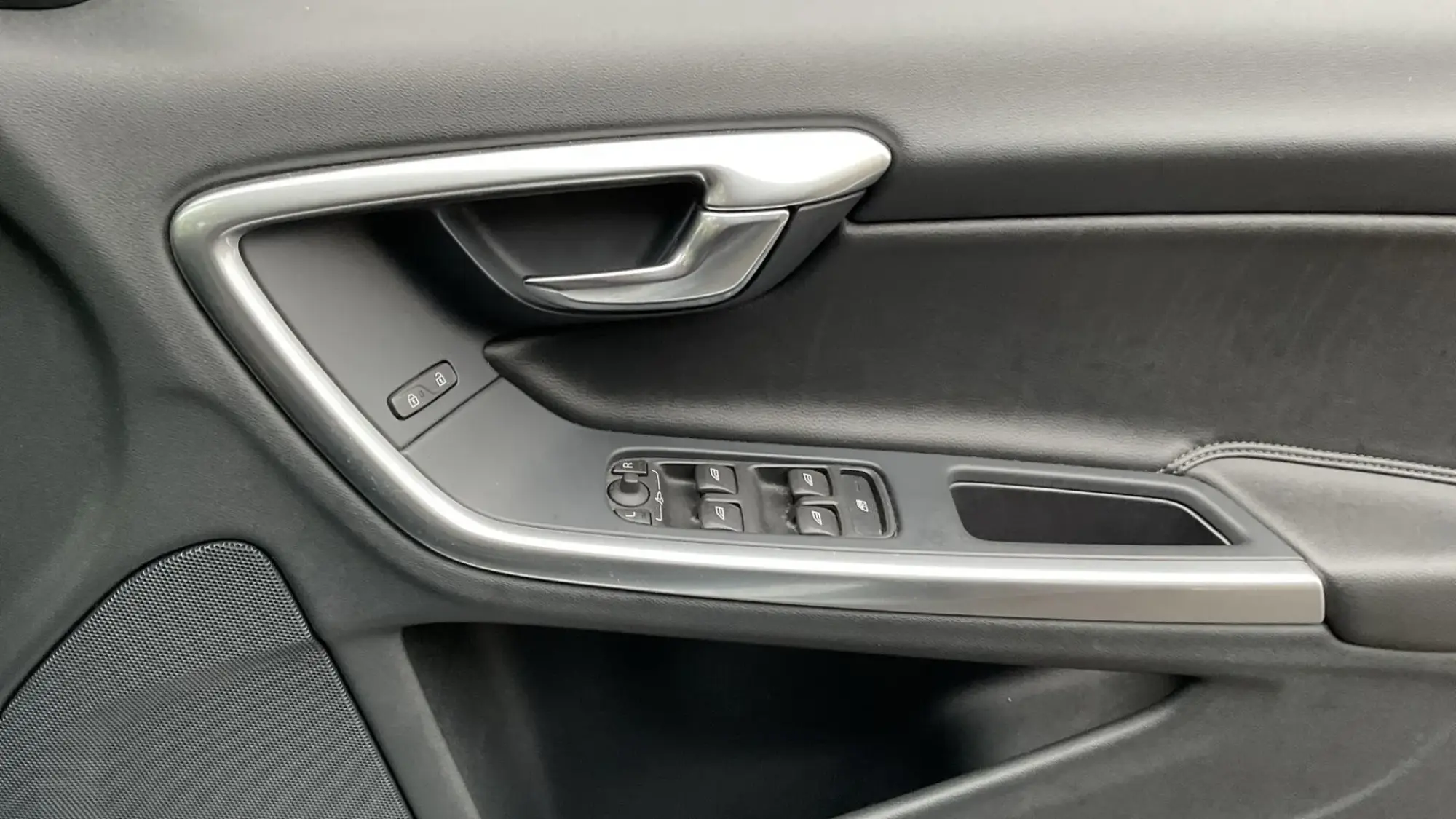 Volvo S60 Image 29 Volvo S60 Image 29