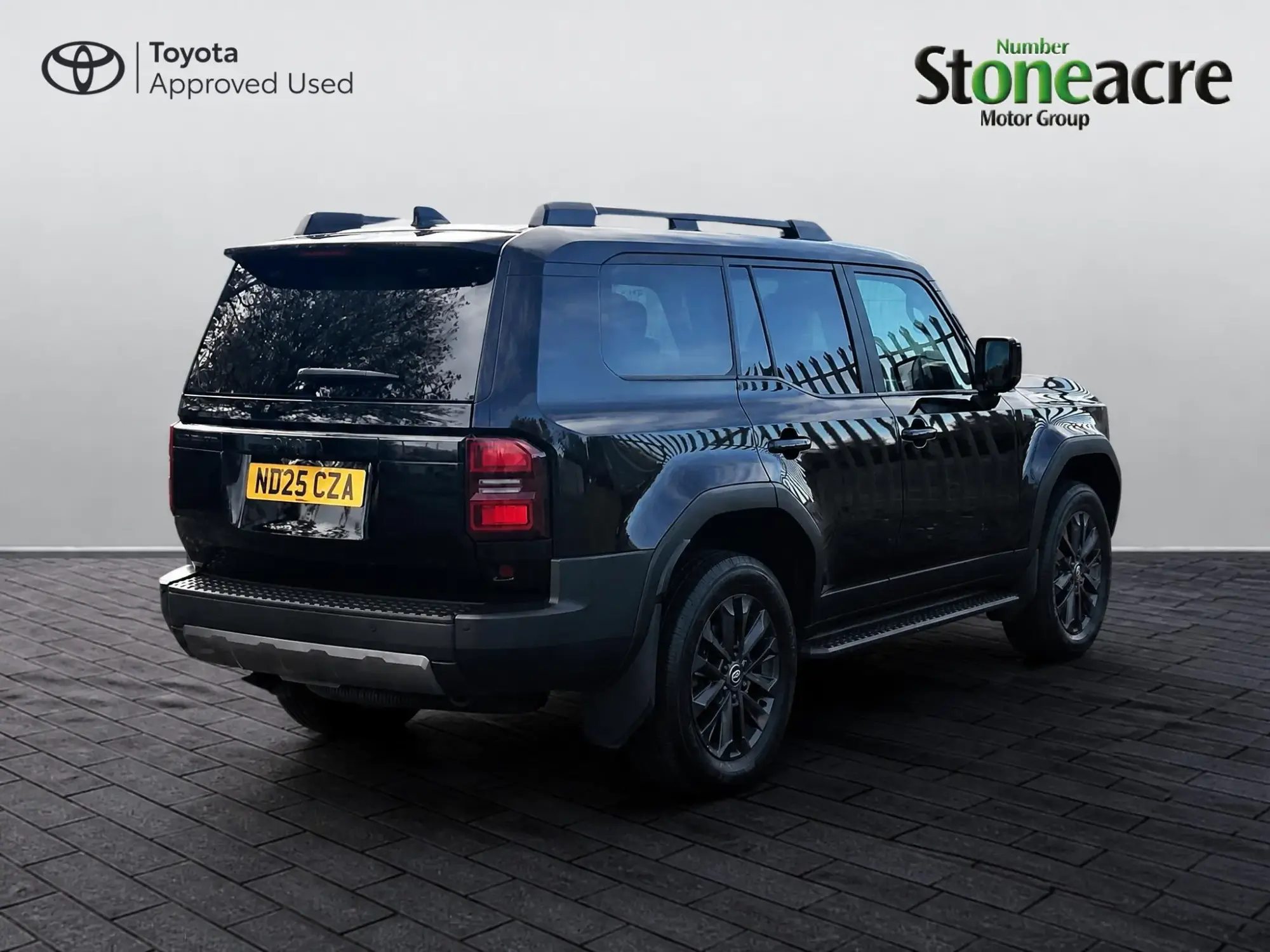 Toyota Land Cruiser Image 3