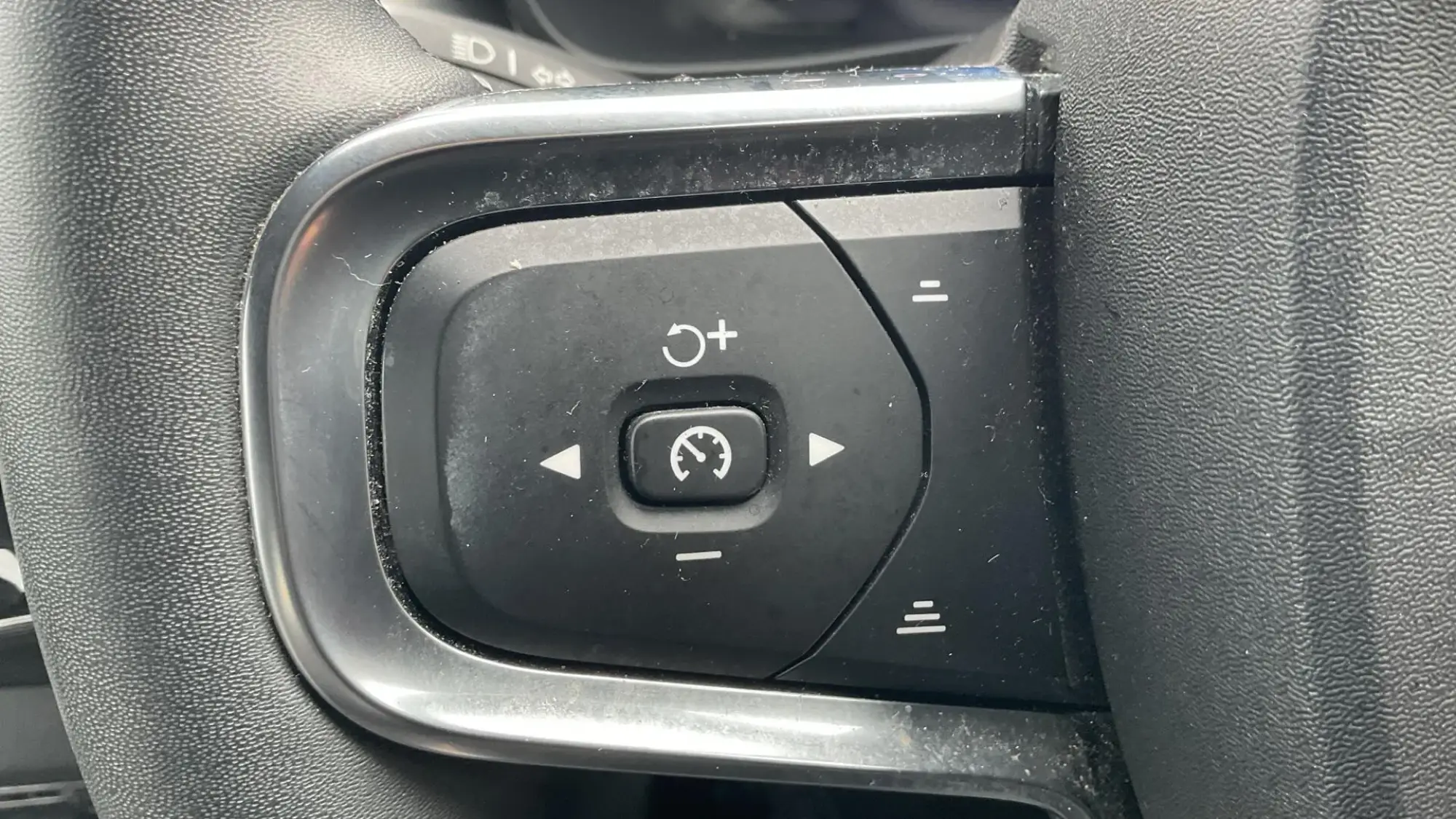 Volvo XC40 Image 21