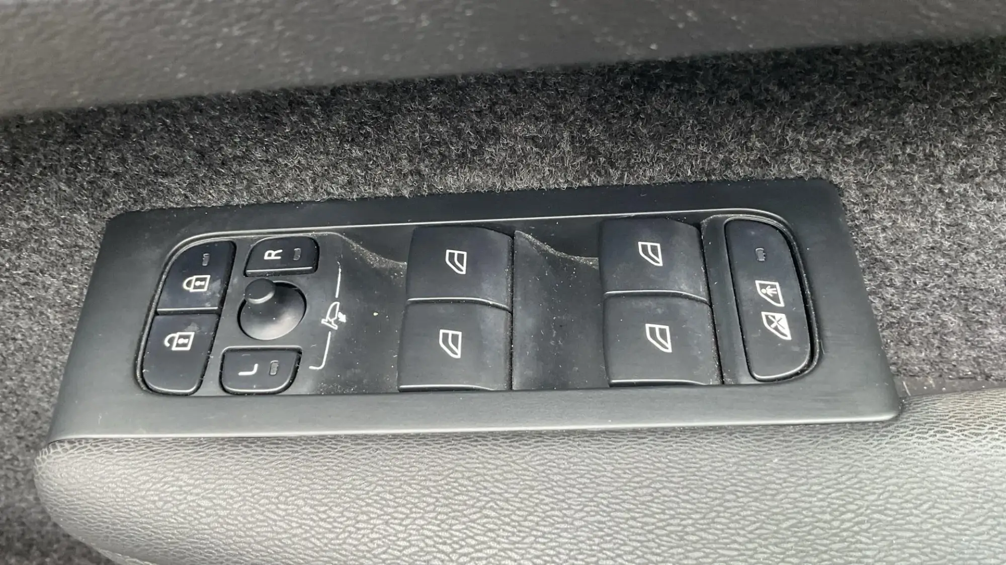 Volvo XC40 Image 24