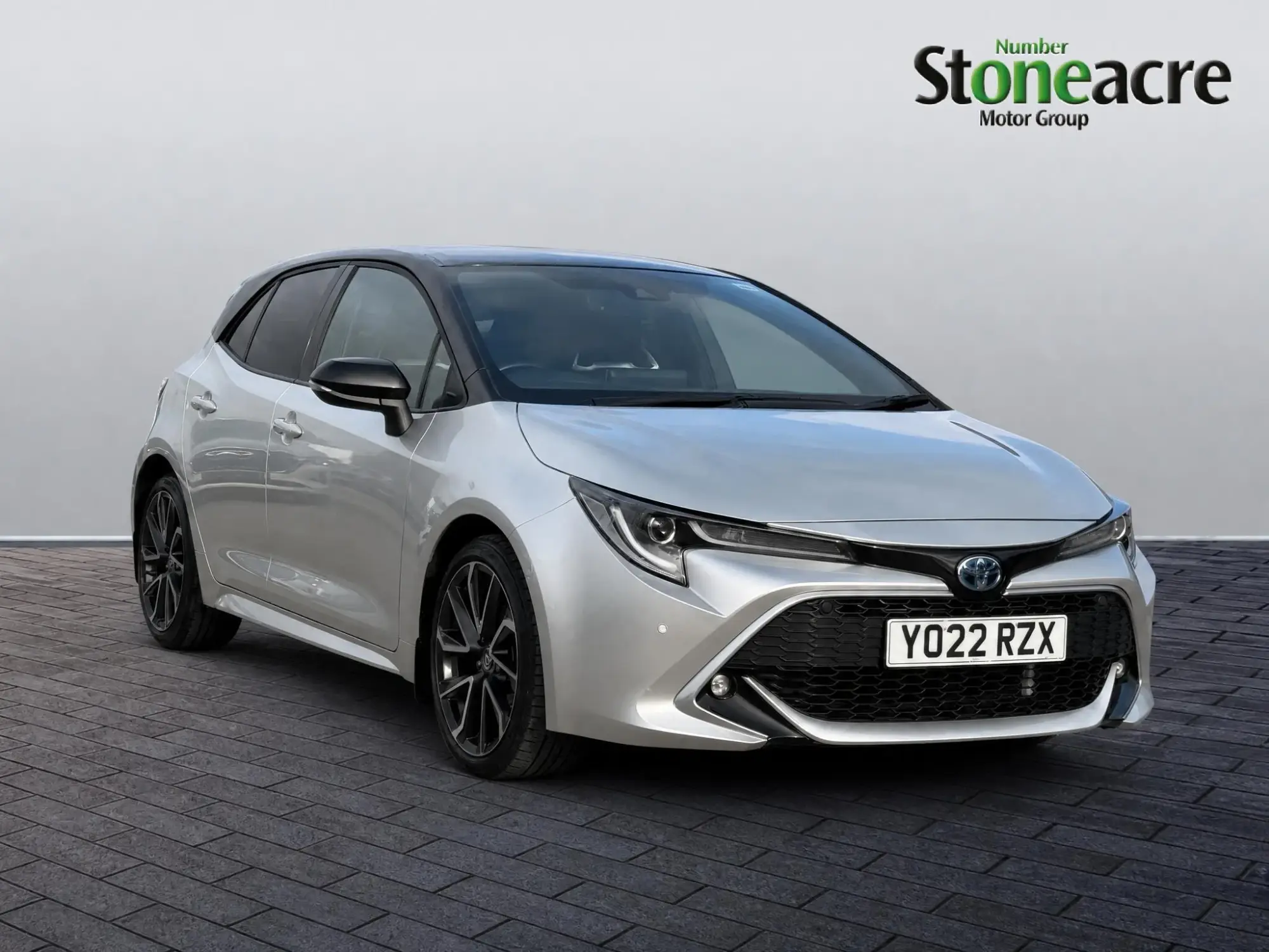 Toyota Corolla Hybrid 1.8 VVT-h GPF Excel Hatchback 5dr Petrol Hybrid CVT Euro 6 (s/s) (122 ps) YO22RZX Image 1