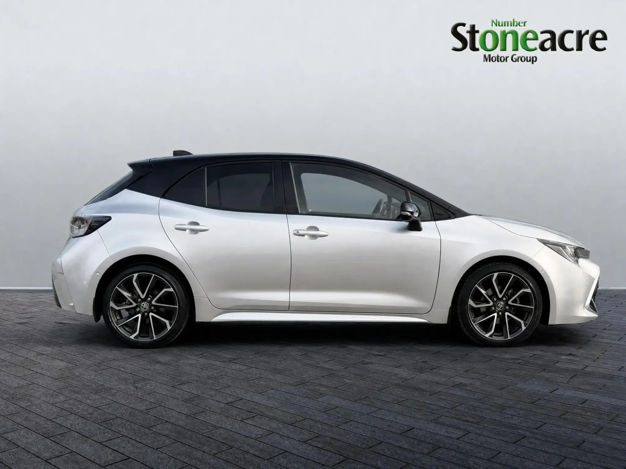 Toyota Corolla Hybrid Image 7 Toyota Corolla Hybrid Image 7