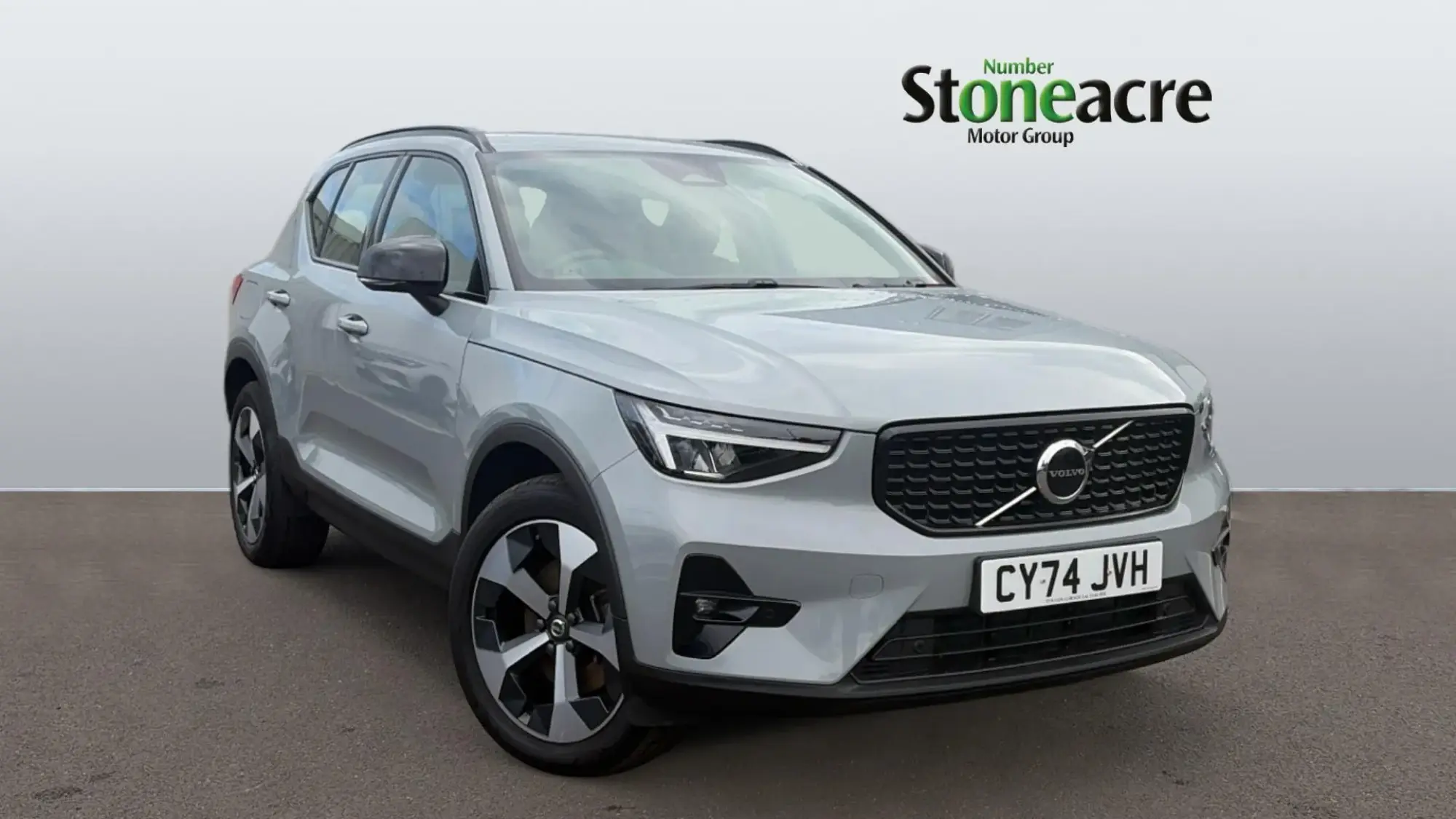 Volvo XC40 2.0 B4P Plus Dark 5dr Auto CY74JVH Image 1 Volvo XC40 2.0 B4P Plus Dark 5dr Auto CY74JVH Image 1