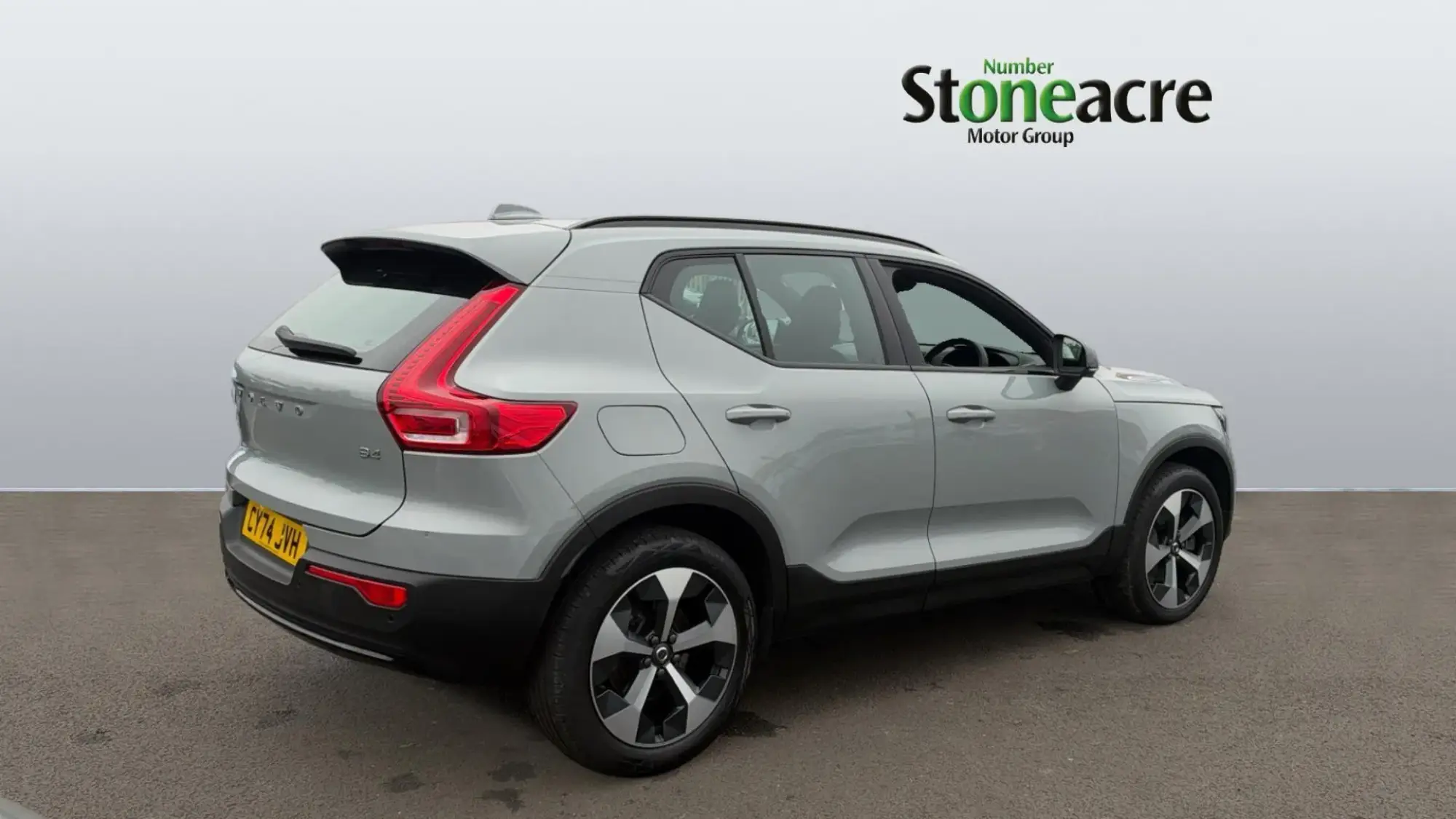 Volvo XC40 2.0 B4P Plus Dark 5dr Auto CY74JVH Image 2 Volvo XC40 2.0 B4P Plus Dark 5dr Auto CY74JVH Image 2